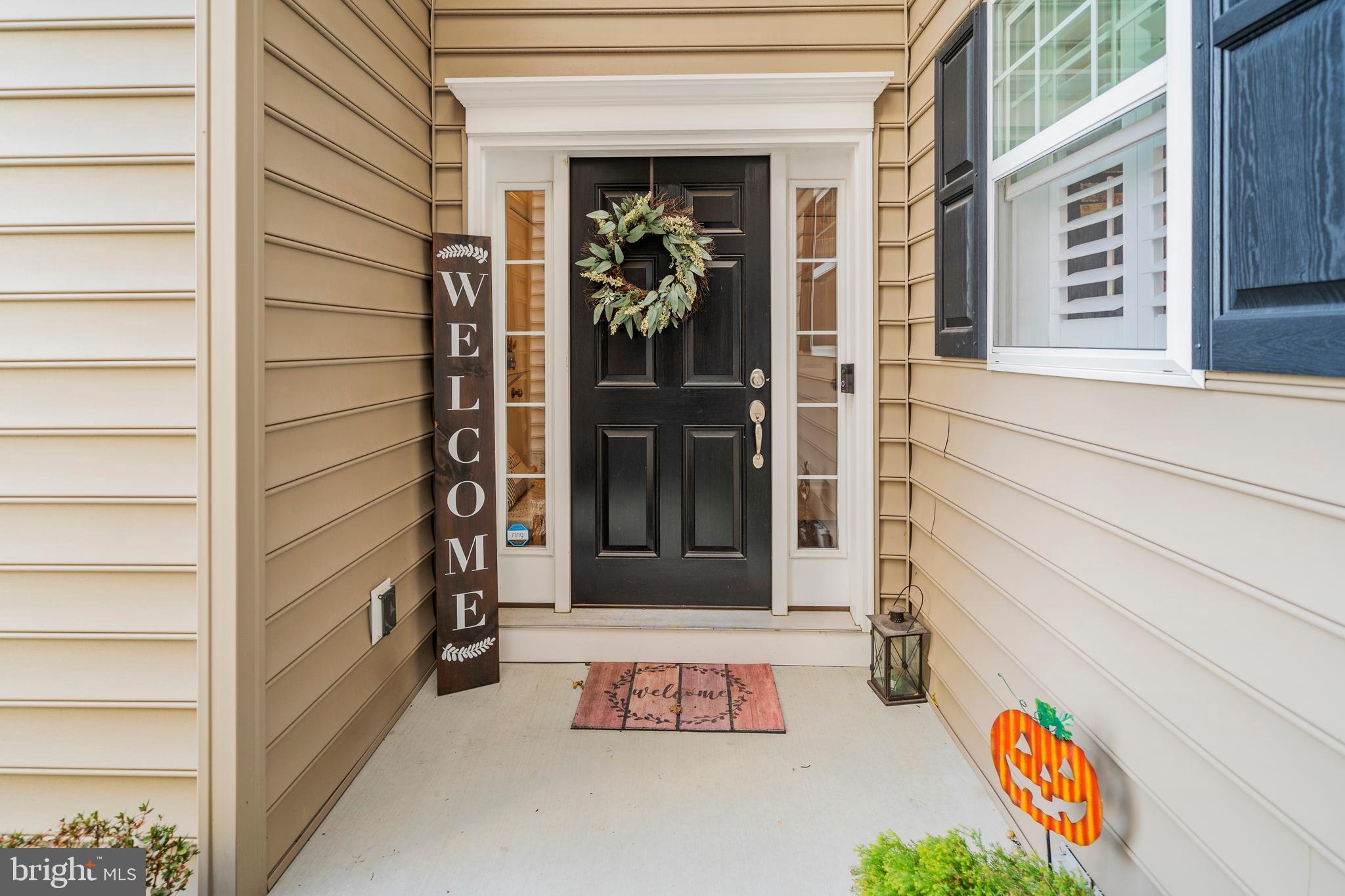 6 NEW VILLAGE GREENE DRIVE