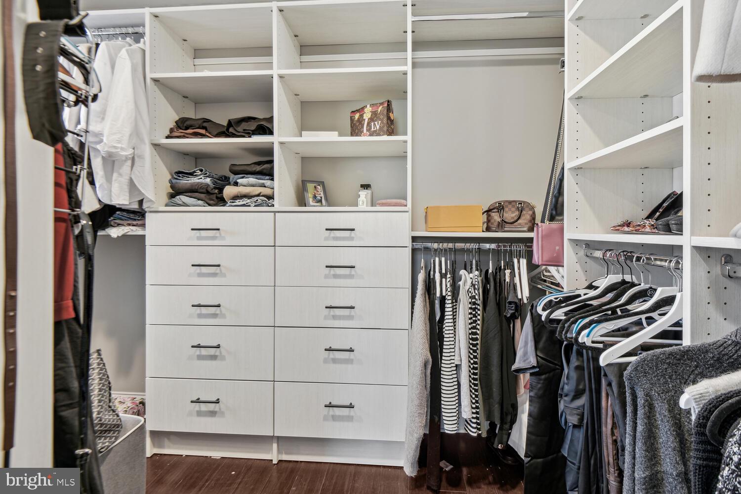 NORWOOD HEIGHTS - Residential Lease