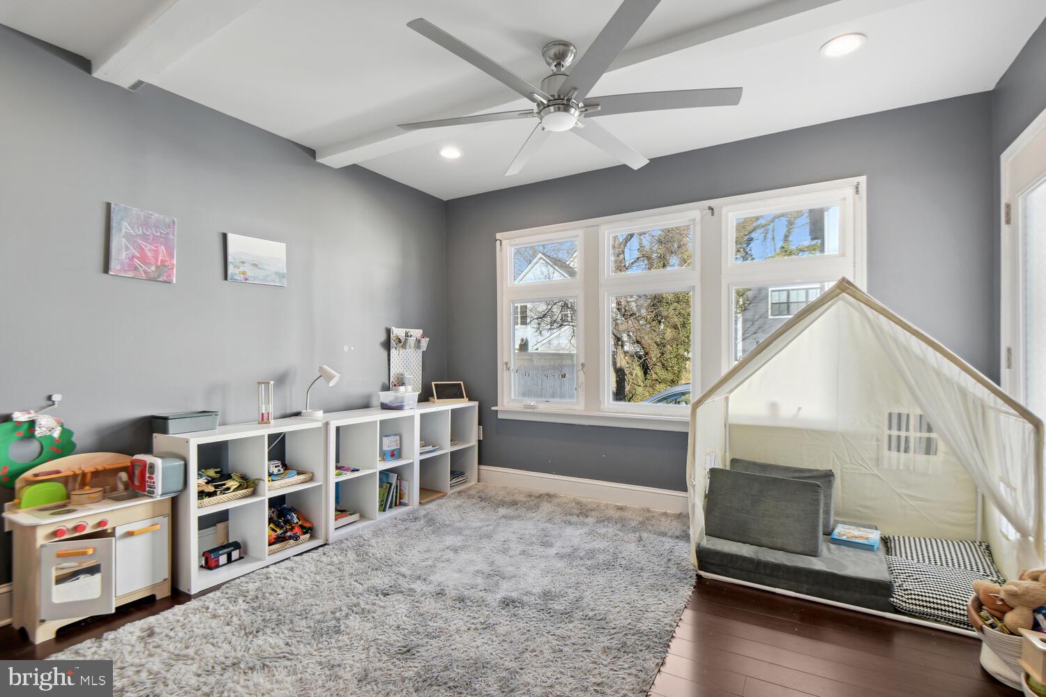 NORWOOD HEIGHTS - Residential Lease