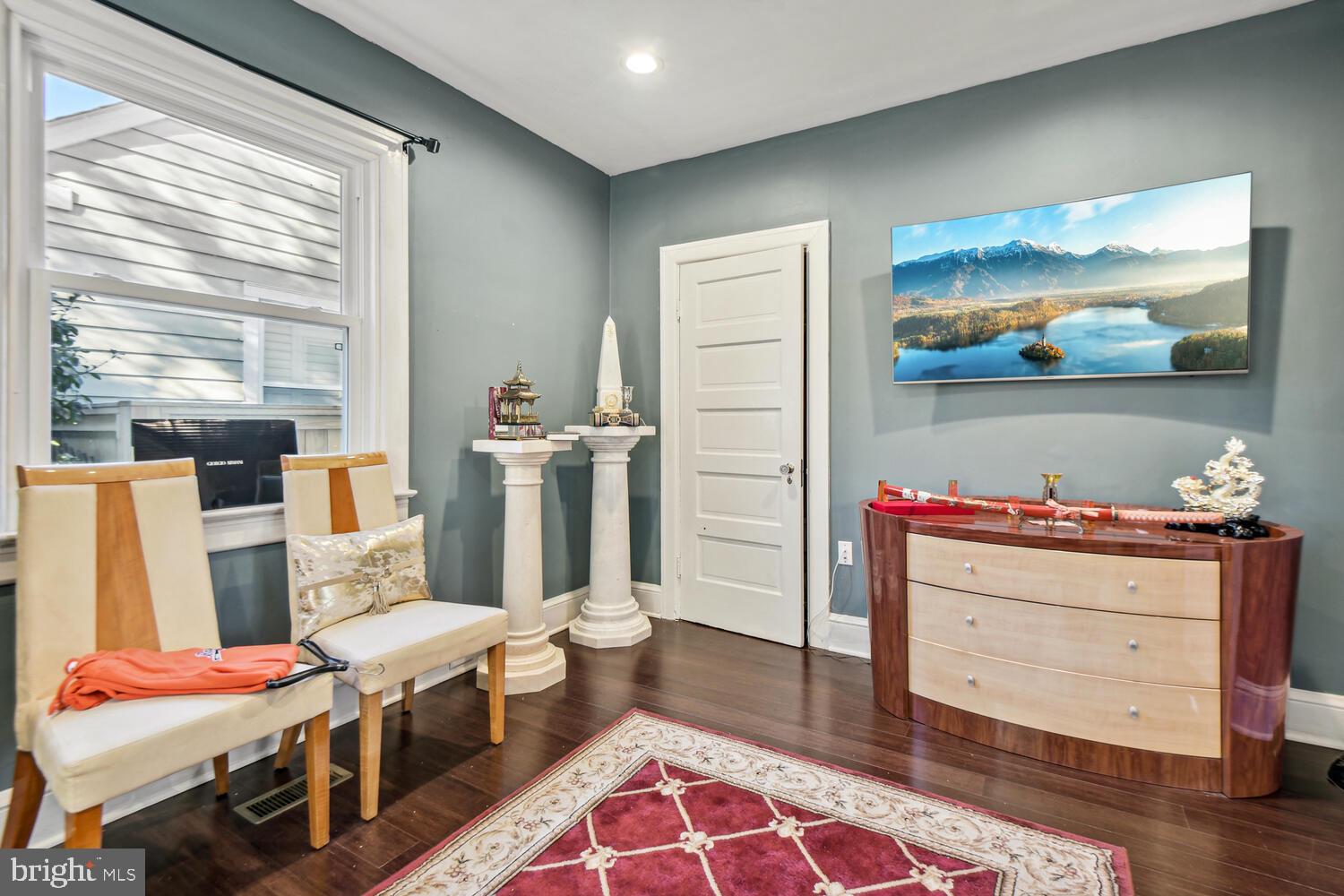 NORWOOD HEIGHTS - Residential Lease