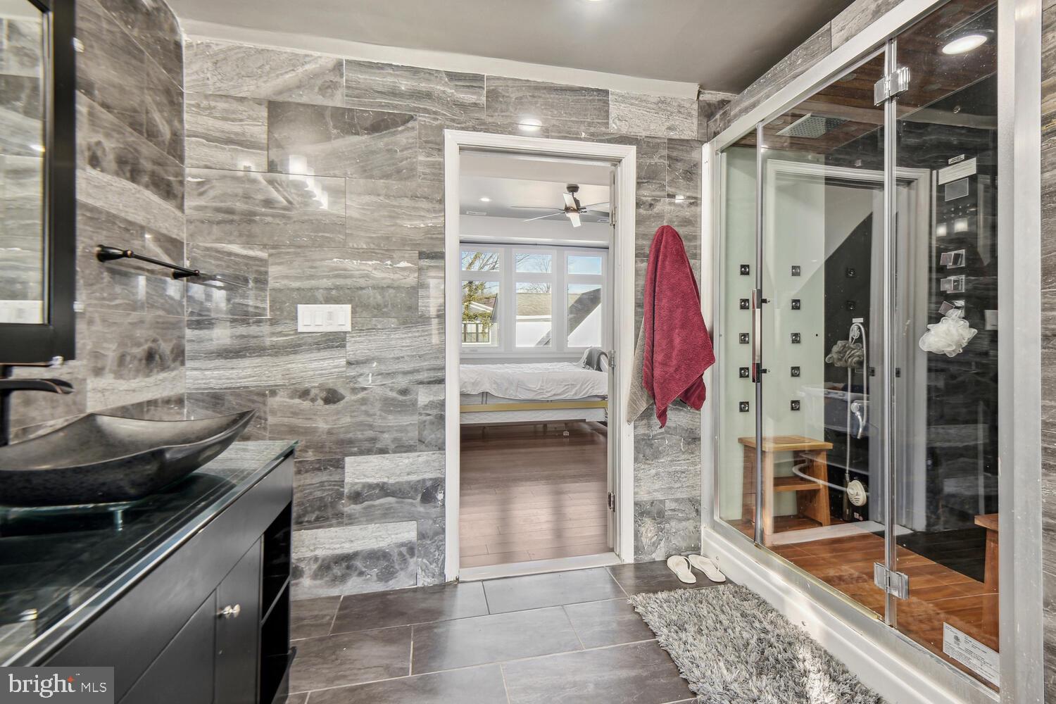 NORWOOD HEIGHTS - Residential Lease