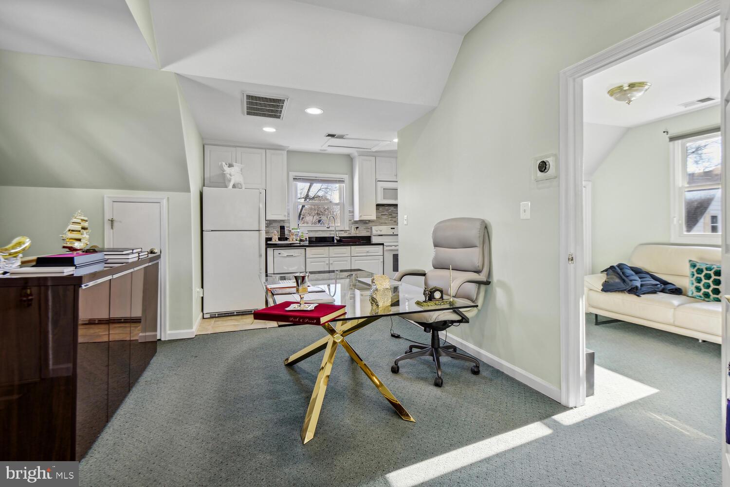 NORWOOD HEIGHTS - Residential Lease