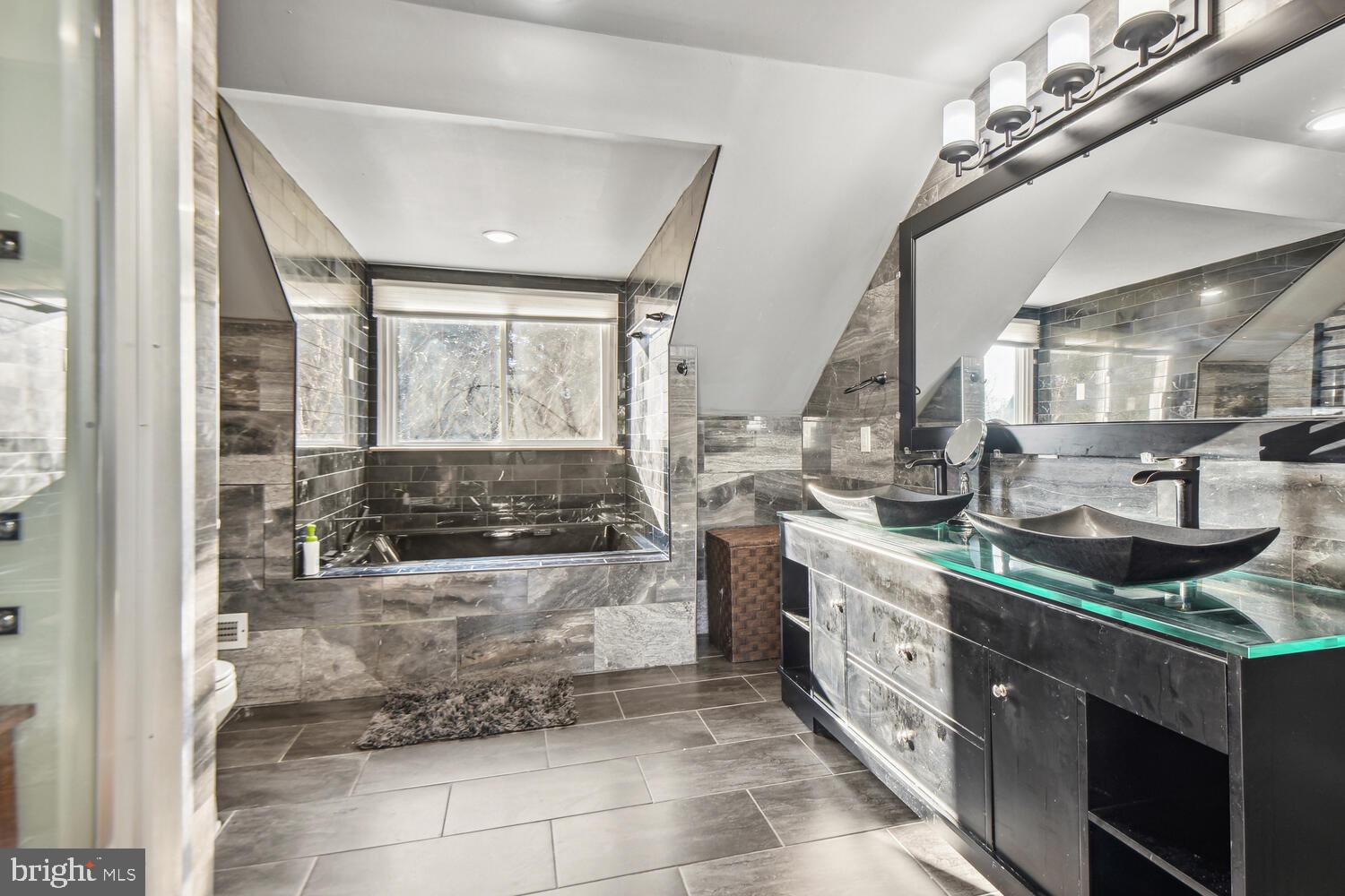 NORWOOD HEIGHTS - Residential Lease