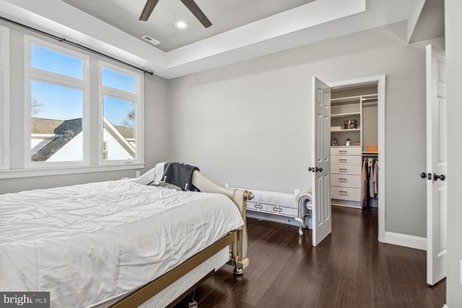 NORWOOD HEIGHTS - Residential Lease