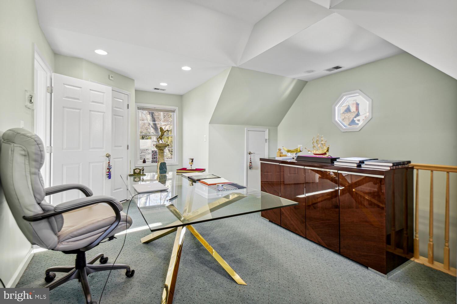 NORWOOD HEIGHTS - Residential Lease