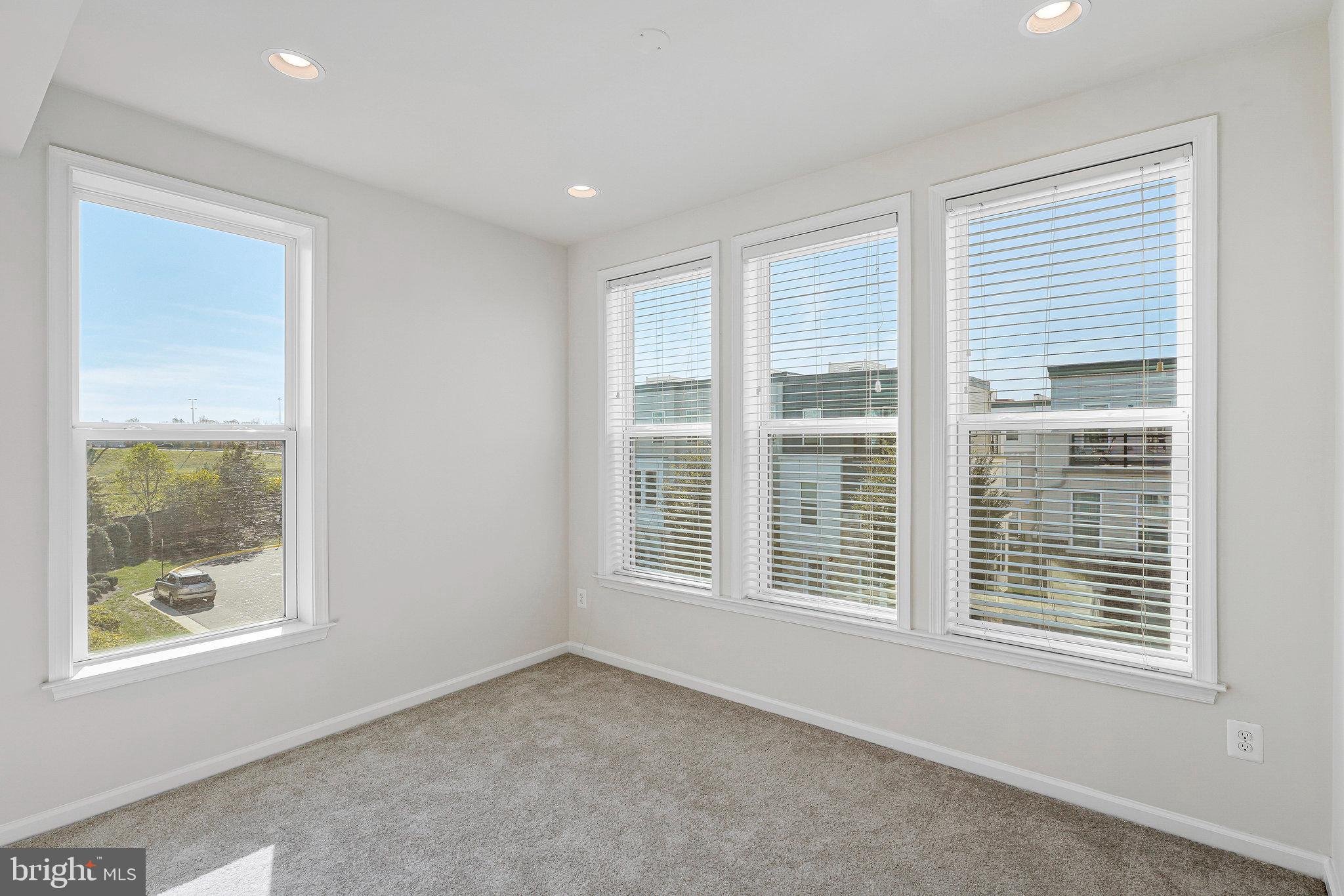 PRESERVE AT WESTFIELDS - Residential