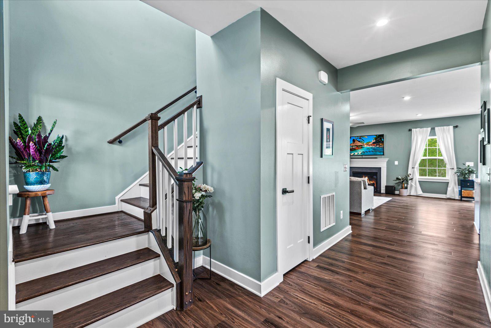 213 SOUTHERN VIEW DRIVE