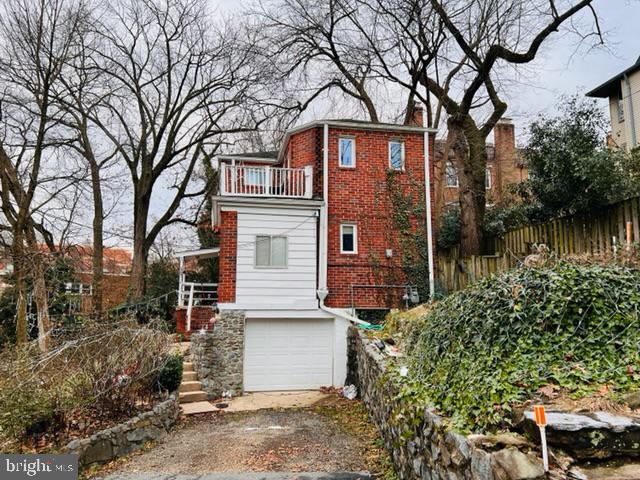 DAWSON TERRACE - Residential