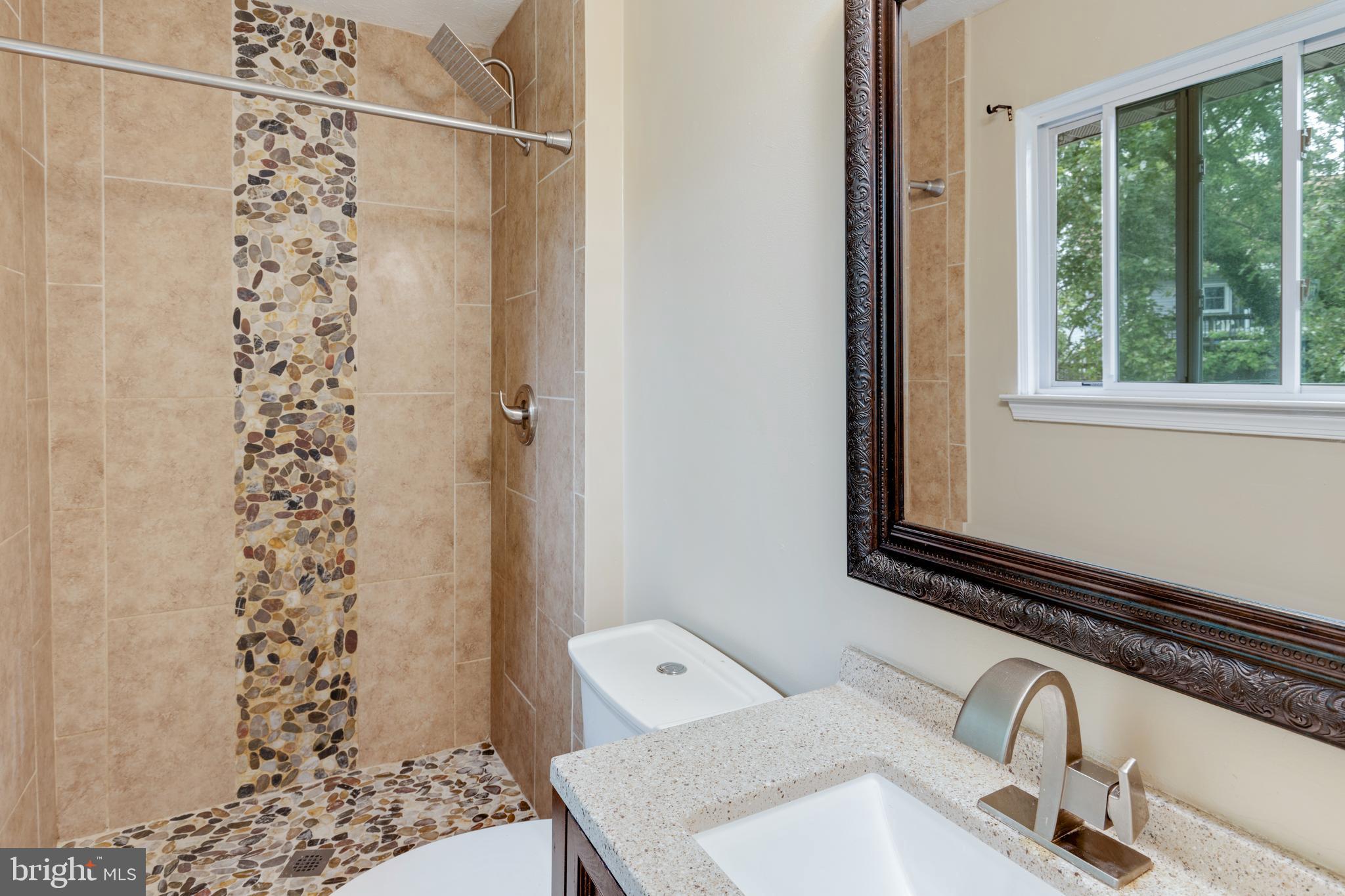 LAWNWOOD - Residential