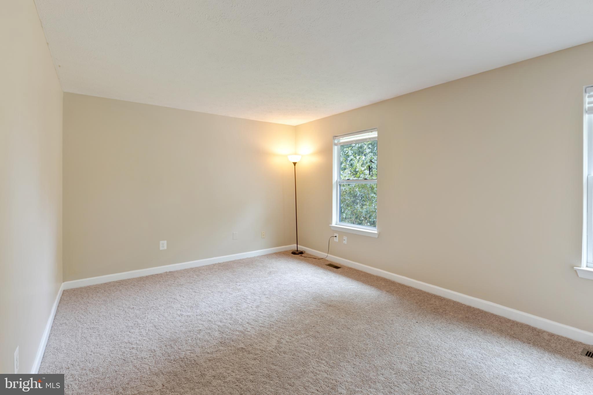 LAWNWOOD - Residential