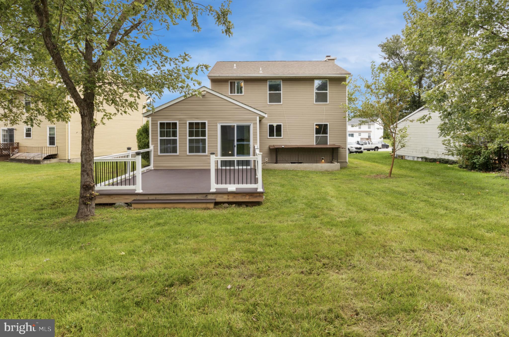 LAWNWOOD - Residential