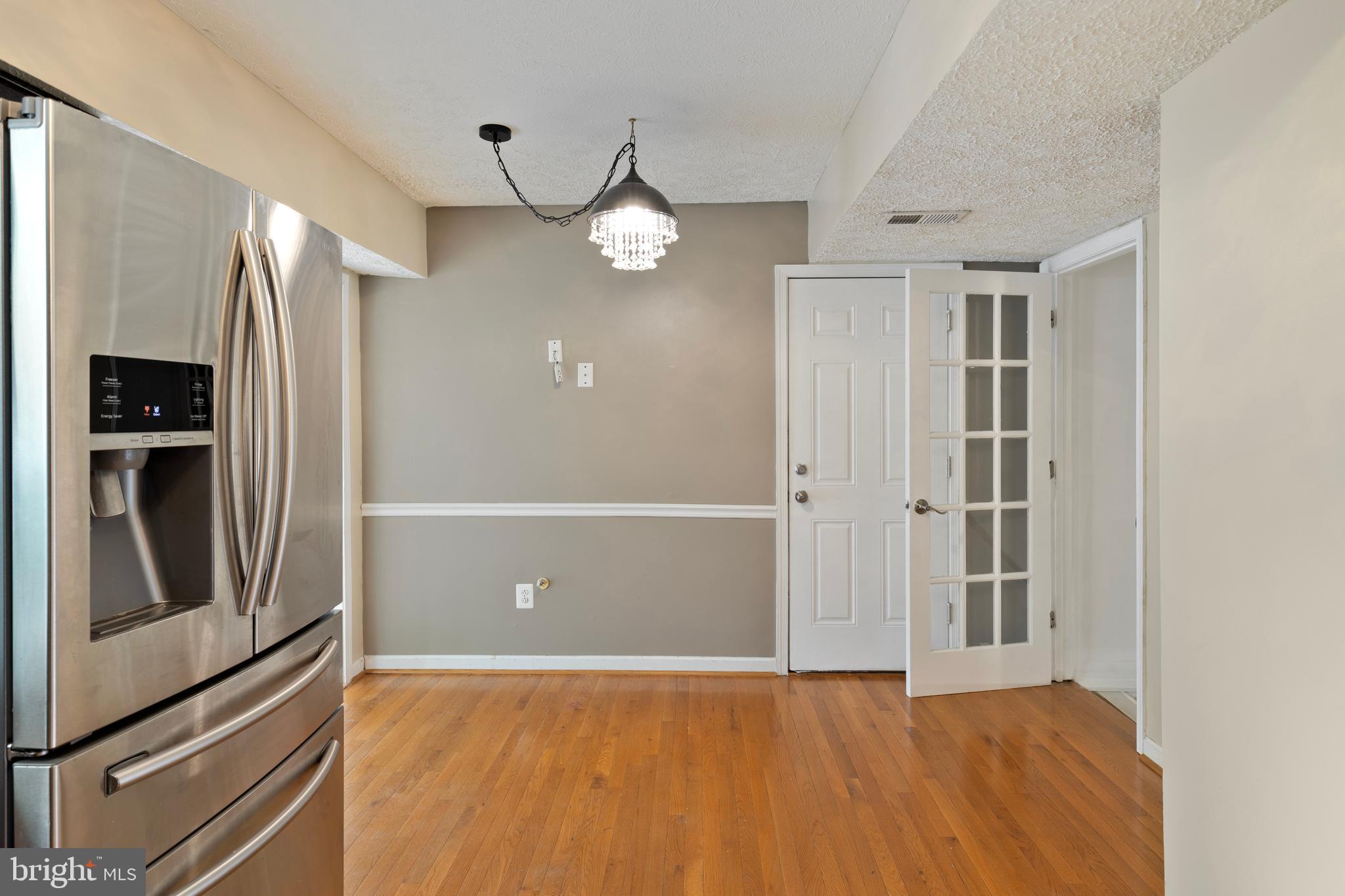 LAWNWOOD - Residential