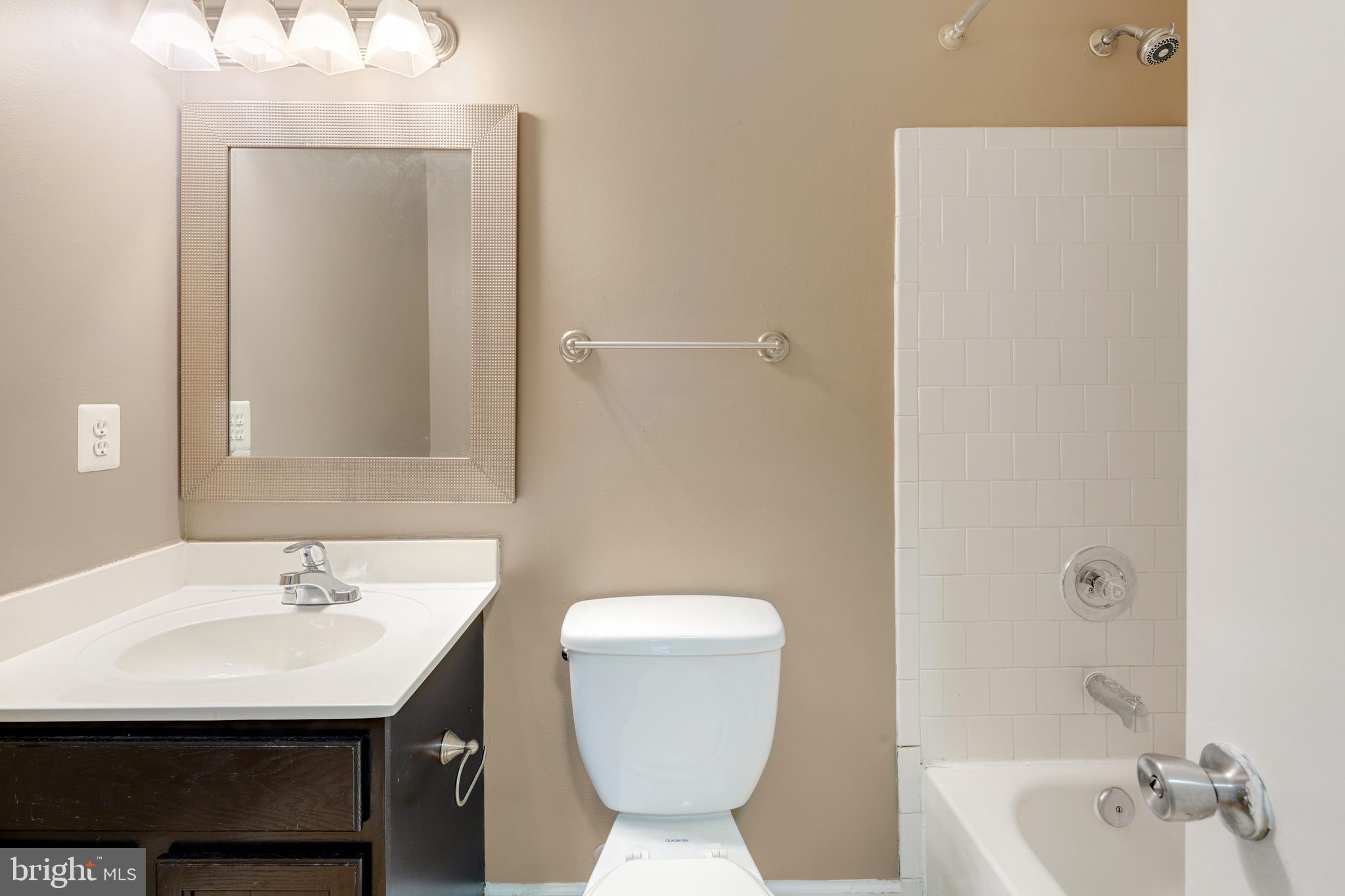 LAWNWOOD - Residential