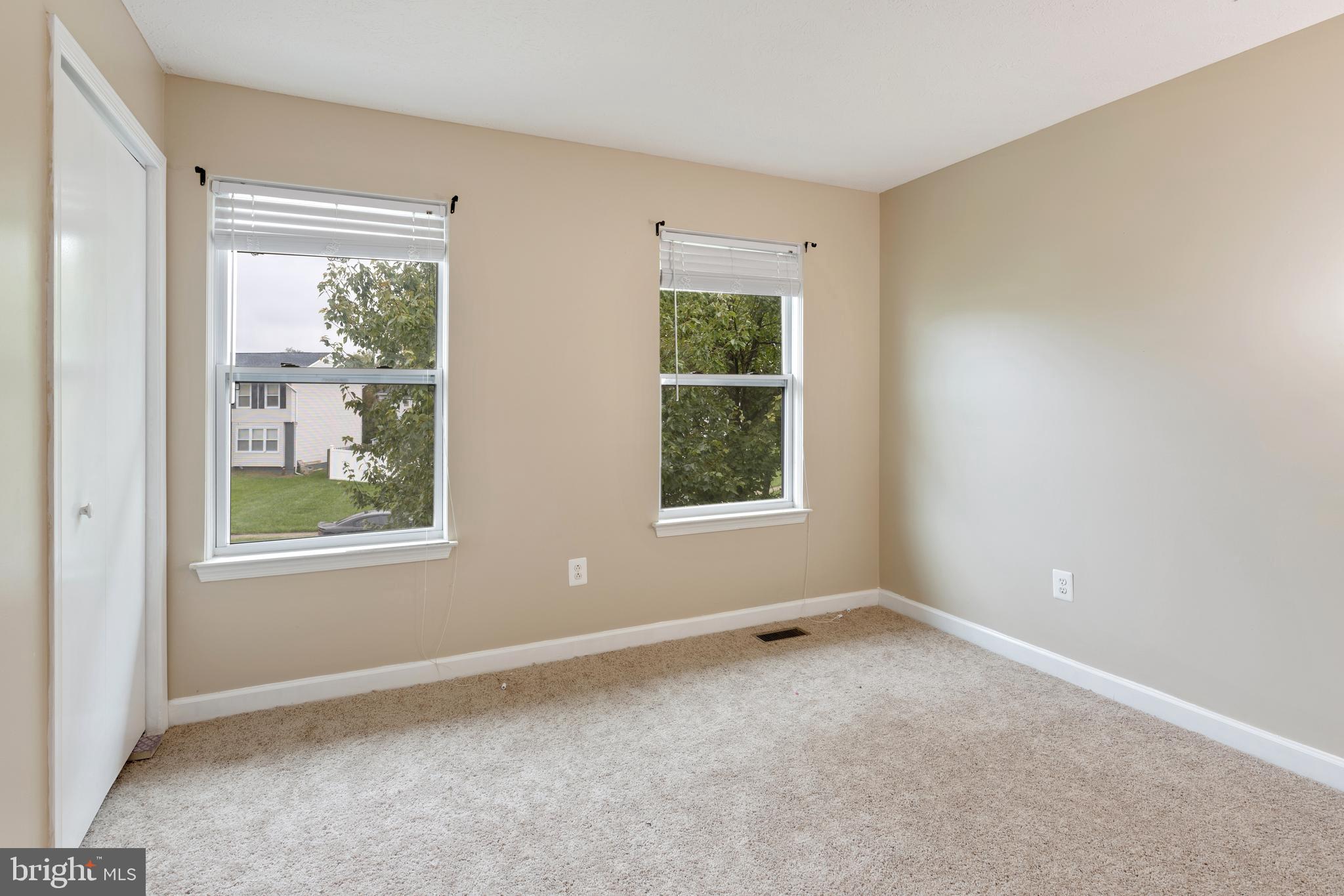 LAWNWOOD - Residential