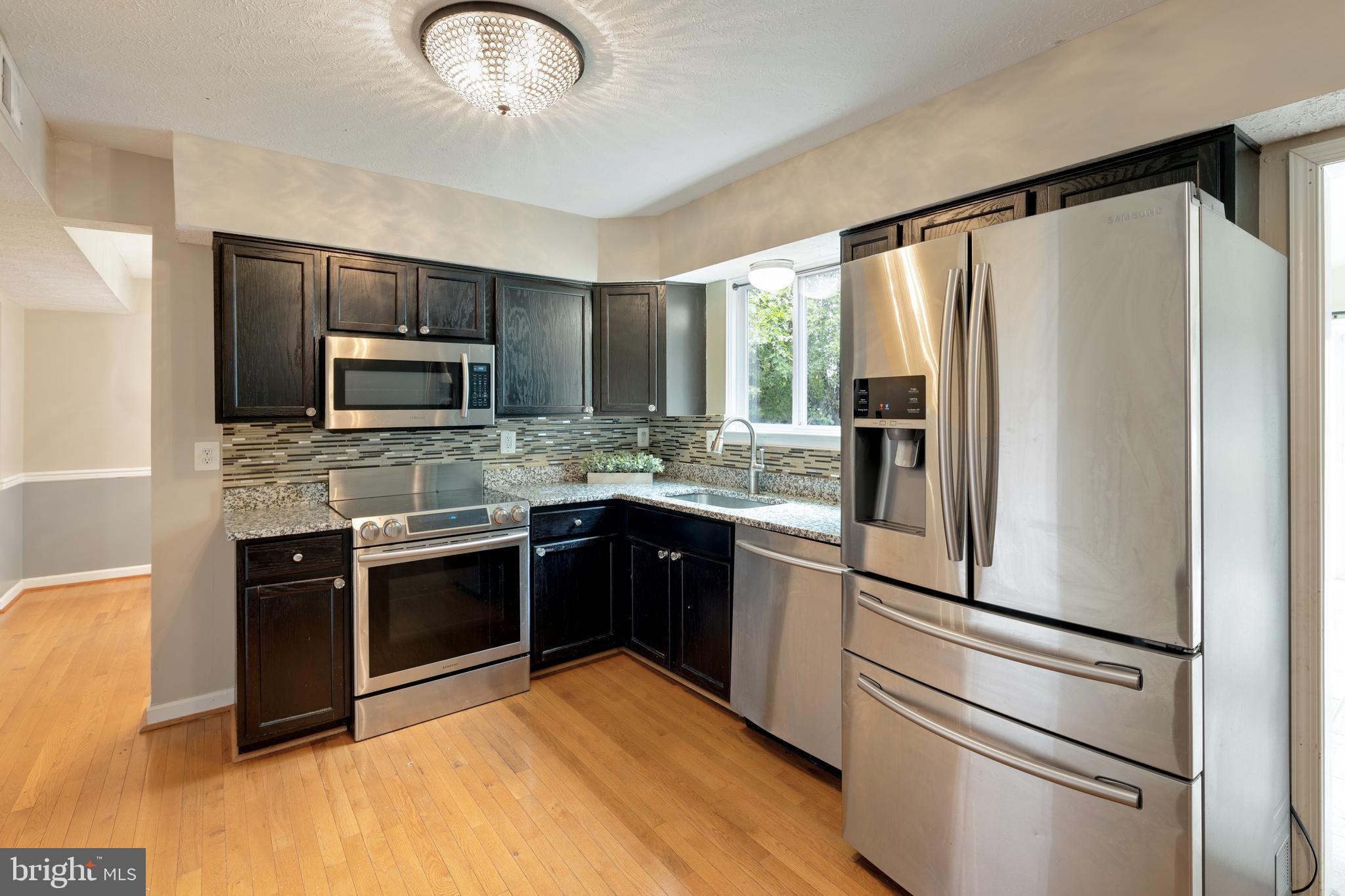 LAWNWOOD - Residential