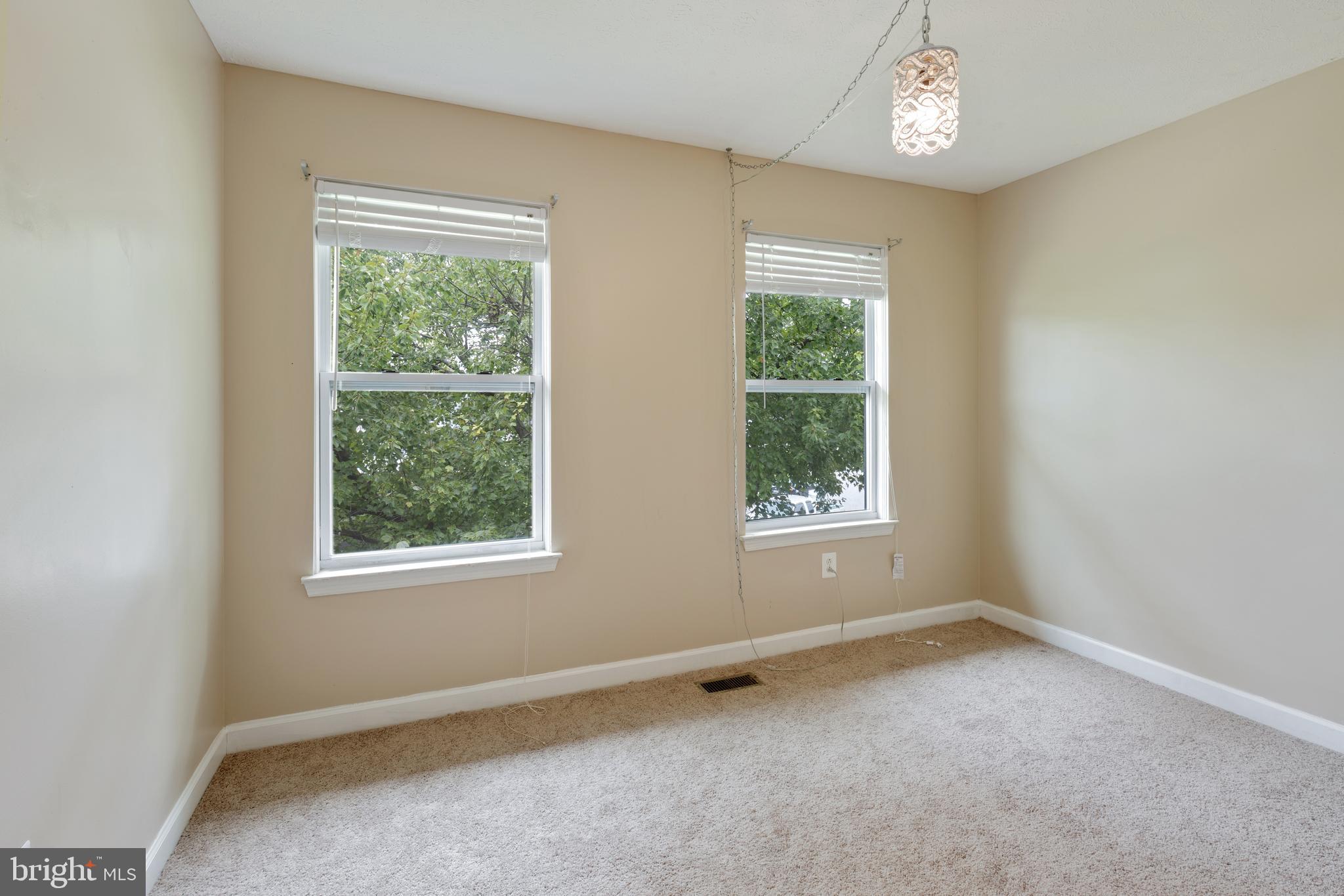 LAWNWOOD - Residential