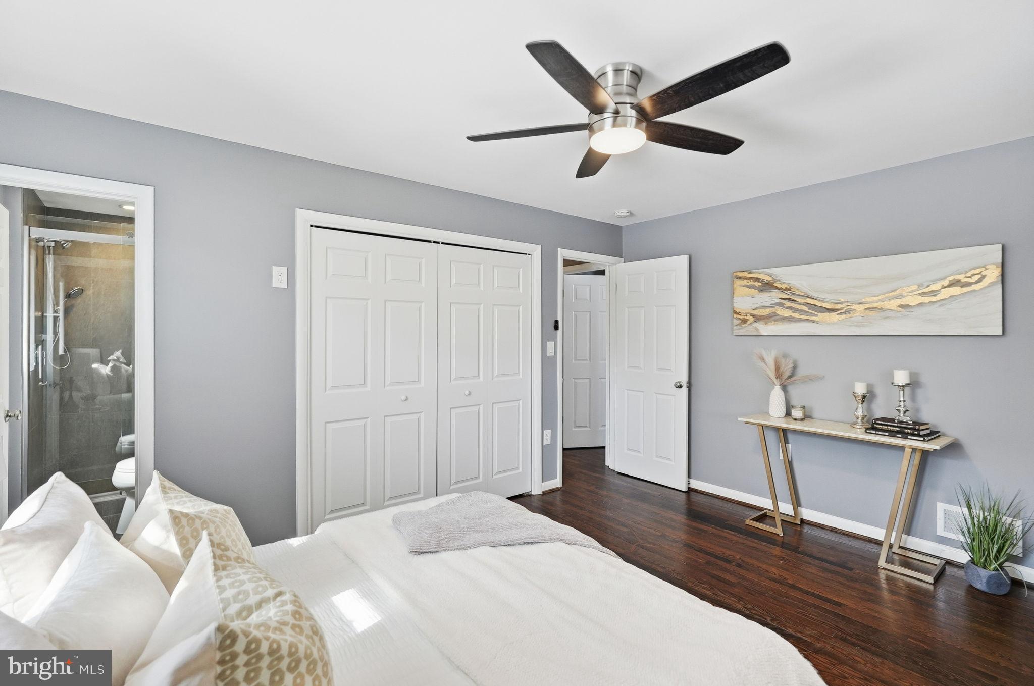 COLLEGE PARK WOODS - Residential