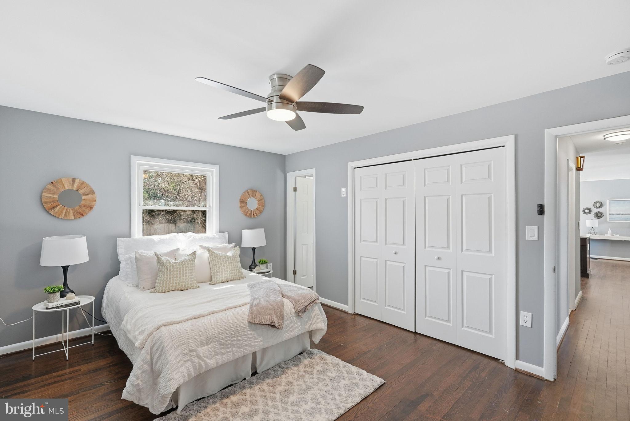 COLLEGE PARK WOODS - Residential