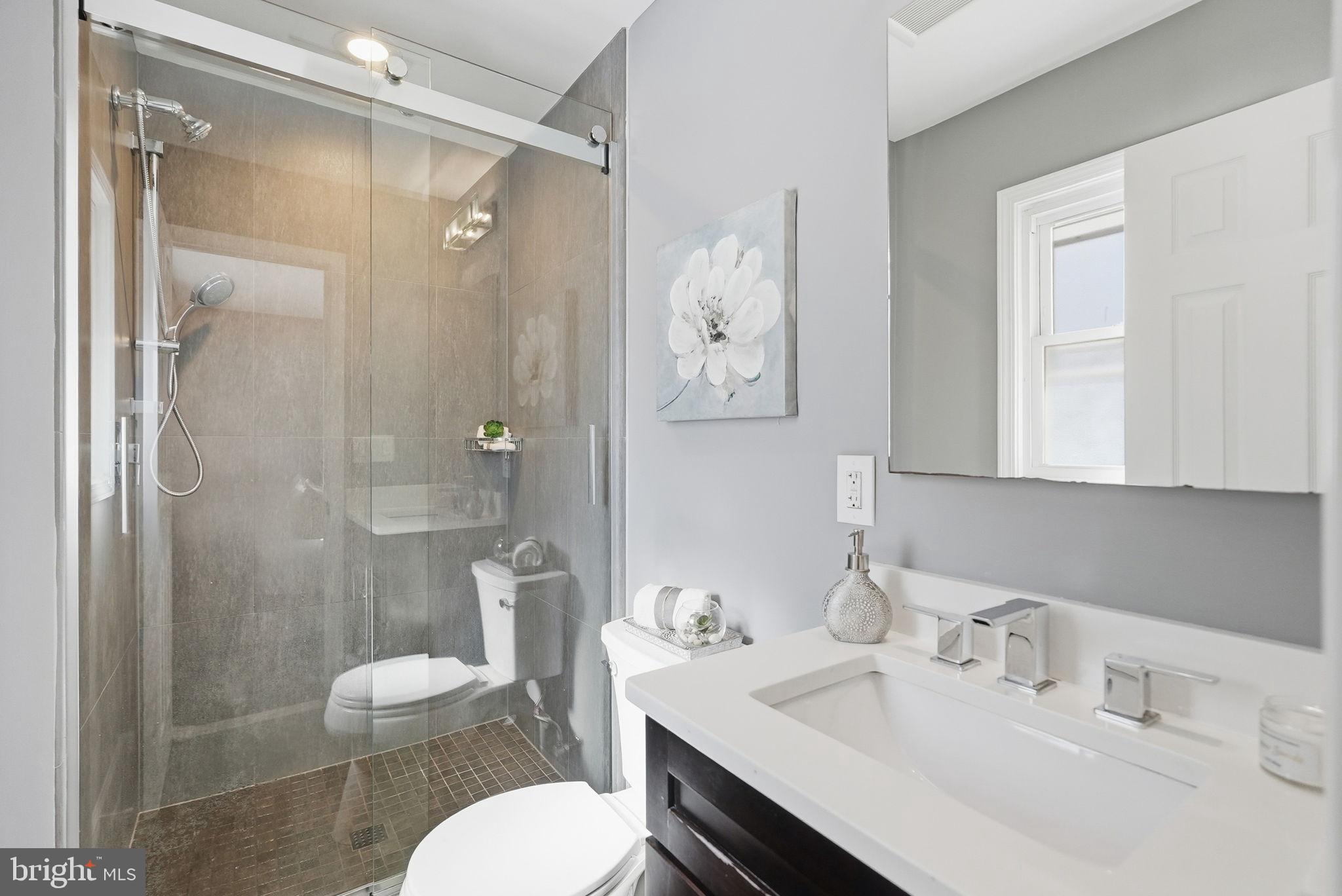 COLLEGE PARK WOODS - Residential