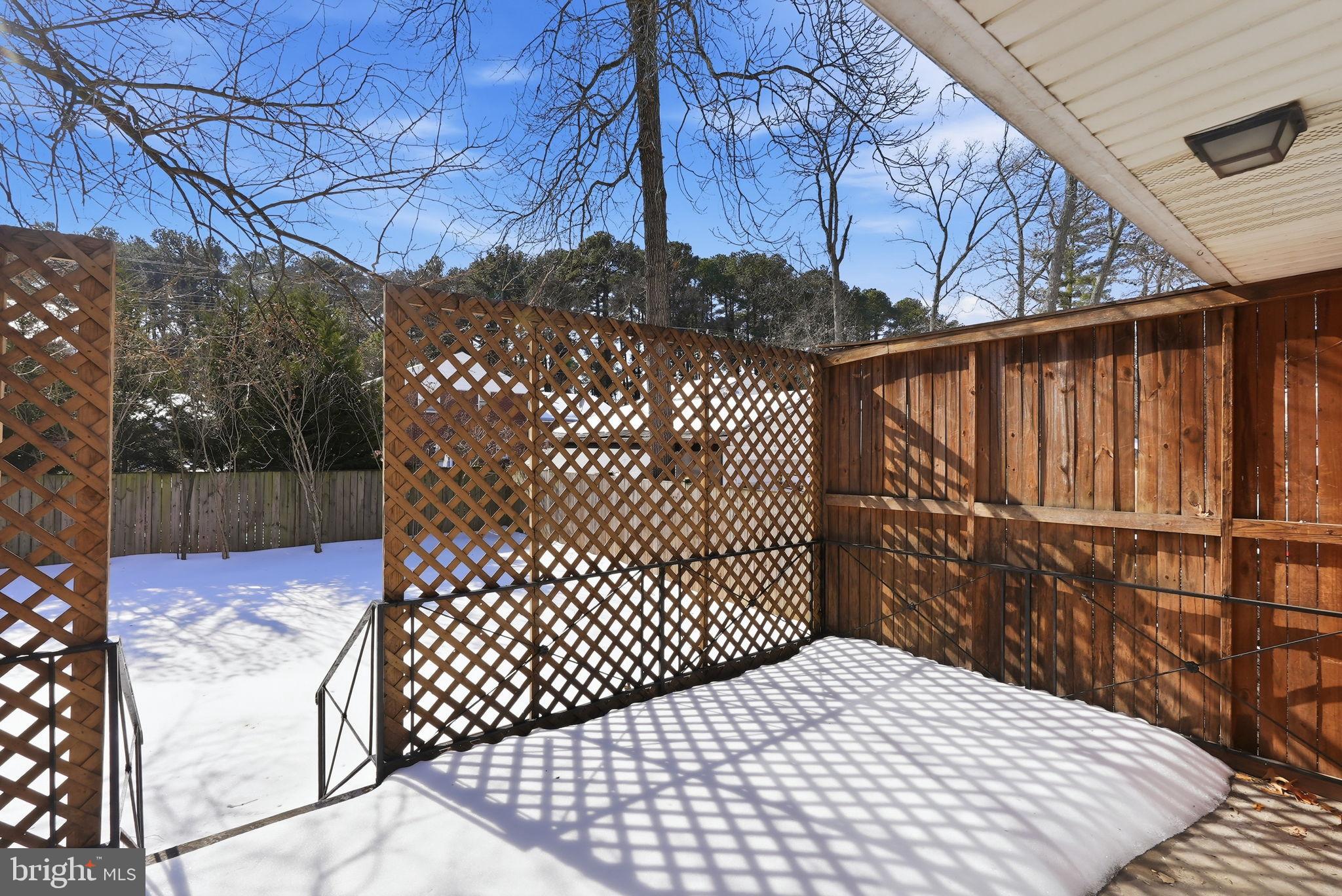 COLLEGE PARK WOODS - Residential