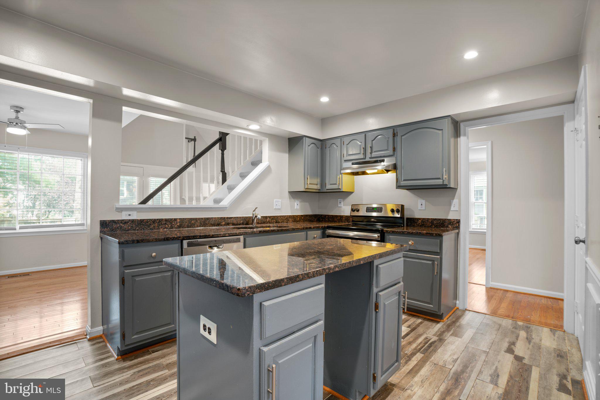 SAYBROOKE - Residential