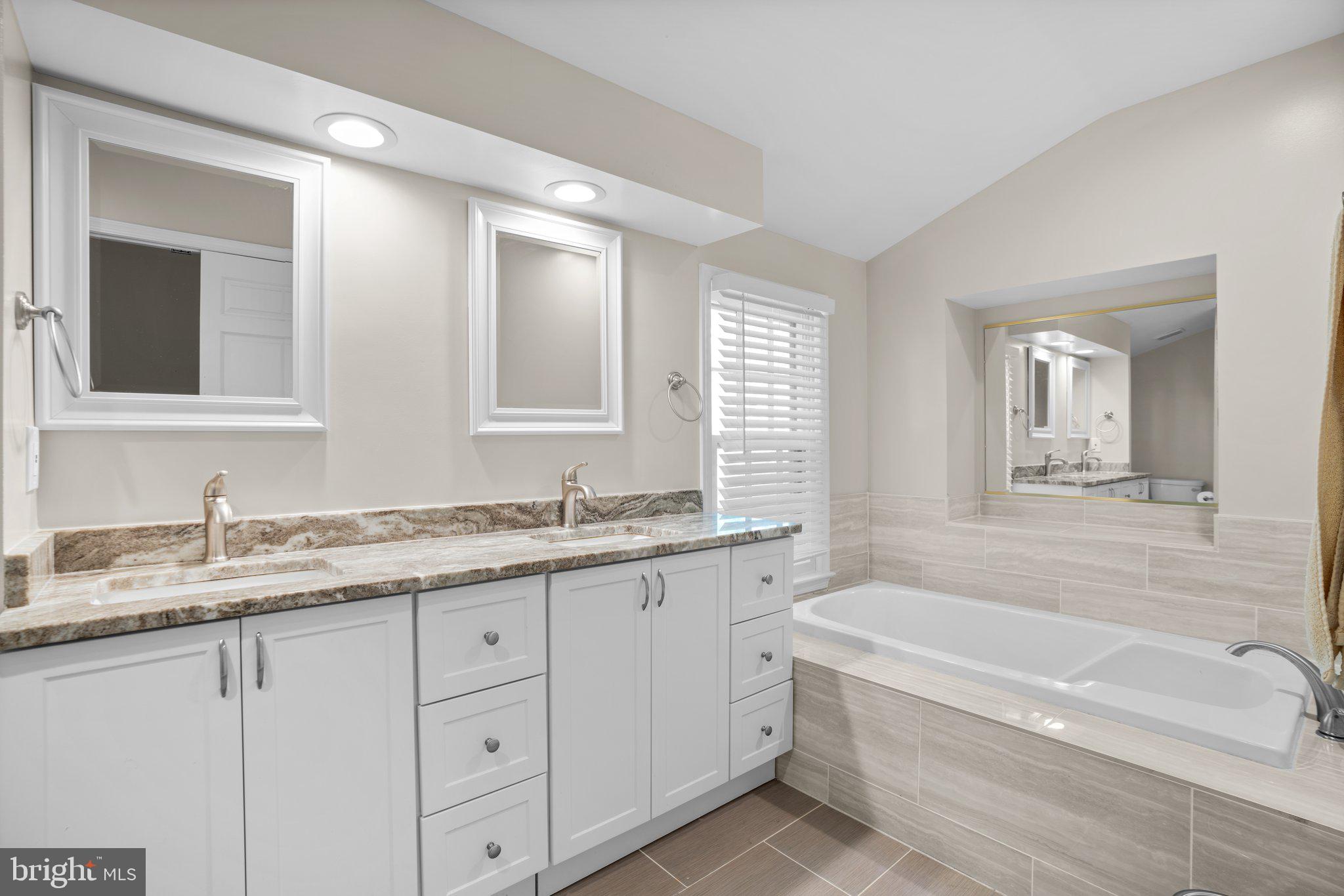 SAYBROOKE - Residential