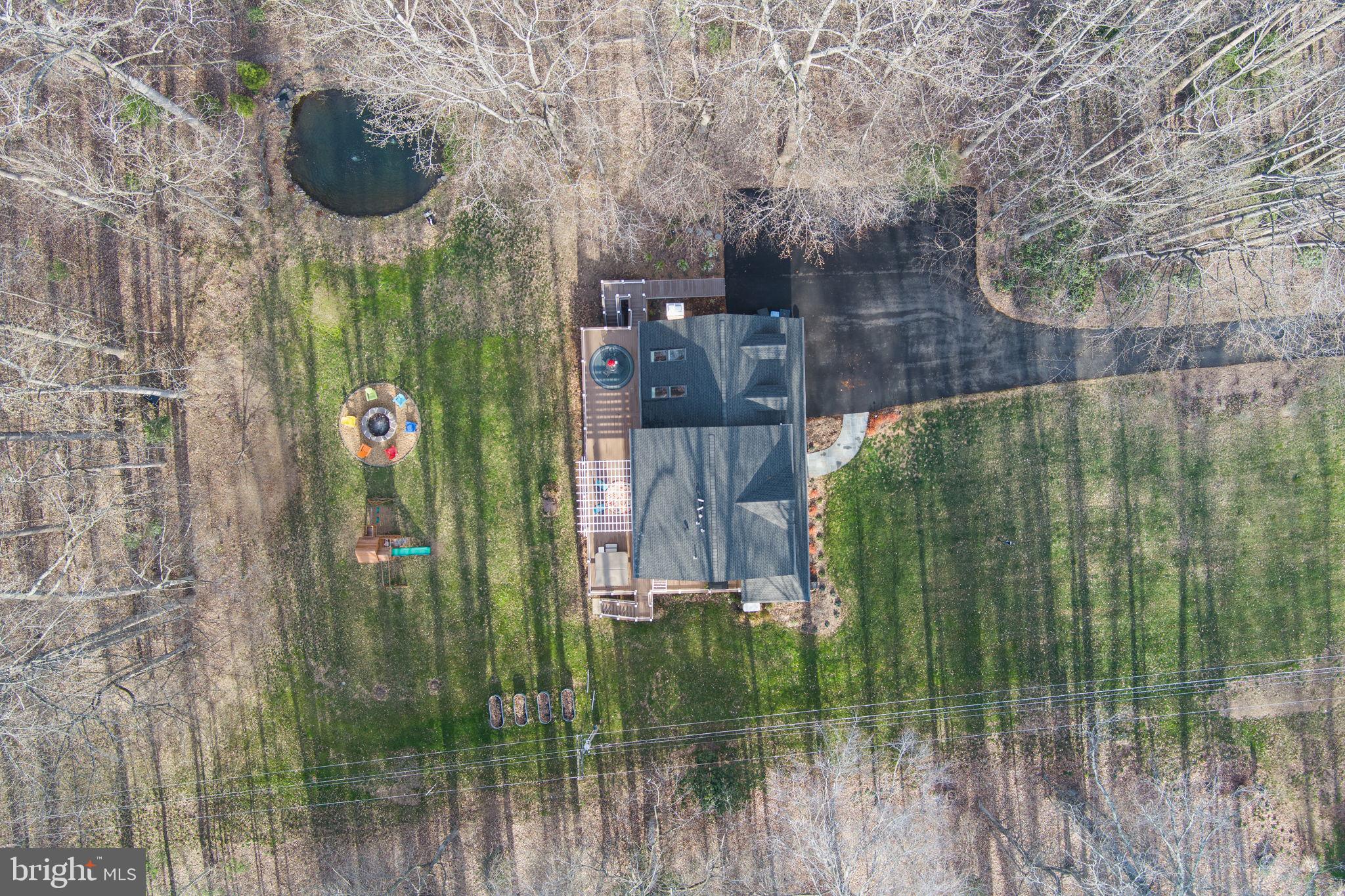 TEN PENNY WOODS - Residential