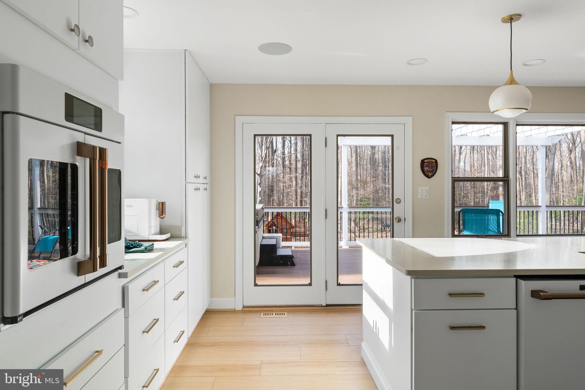 TEN PENNY WOODS - Residential