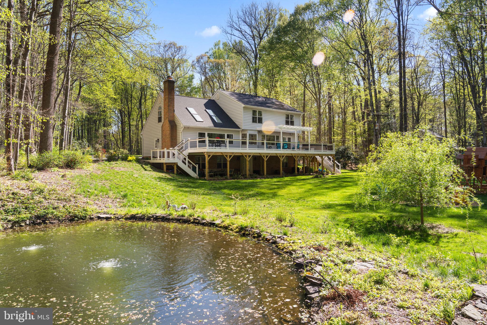 TEN PENNY WOODS - Residential