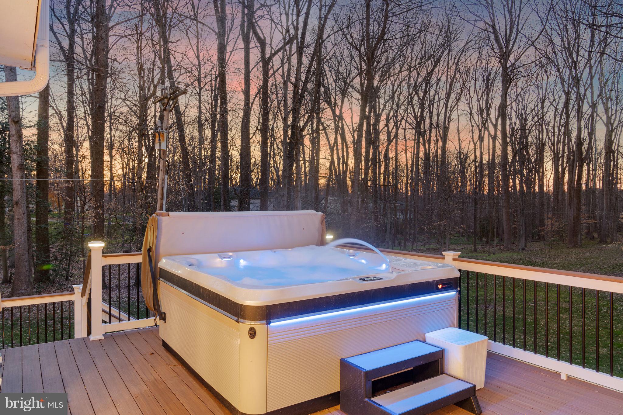 TEN PENNY WOODS - Residential