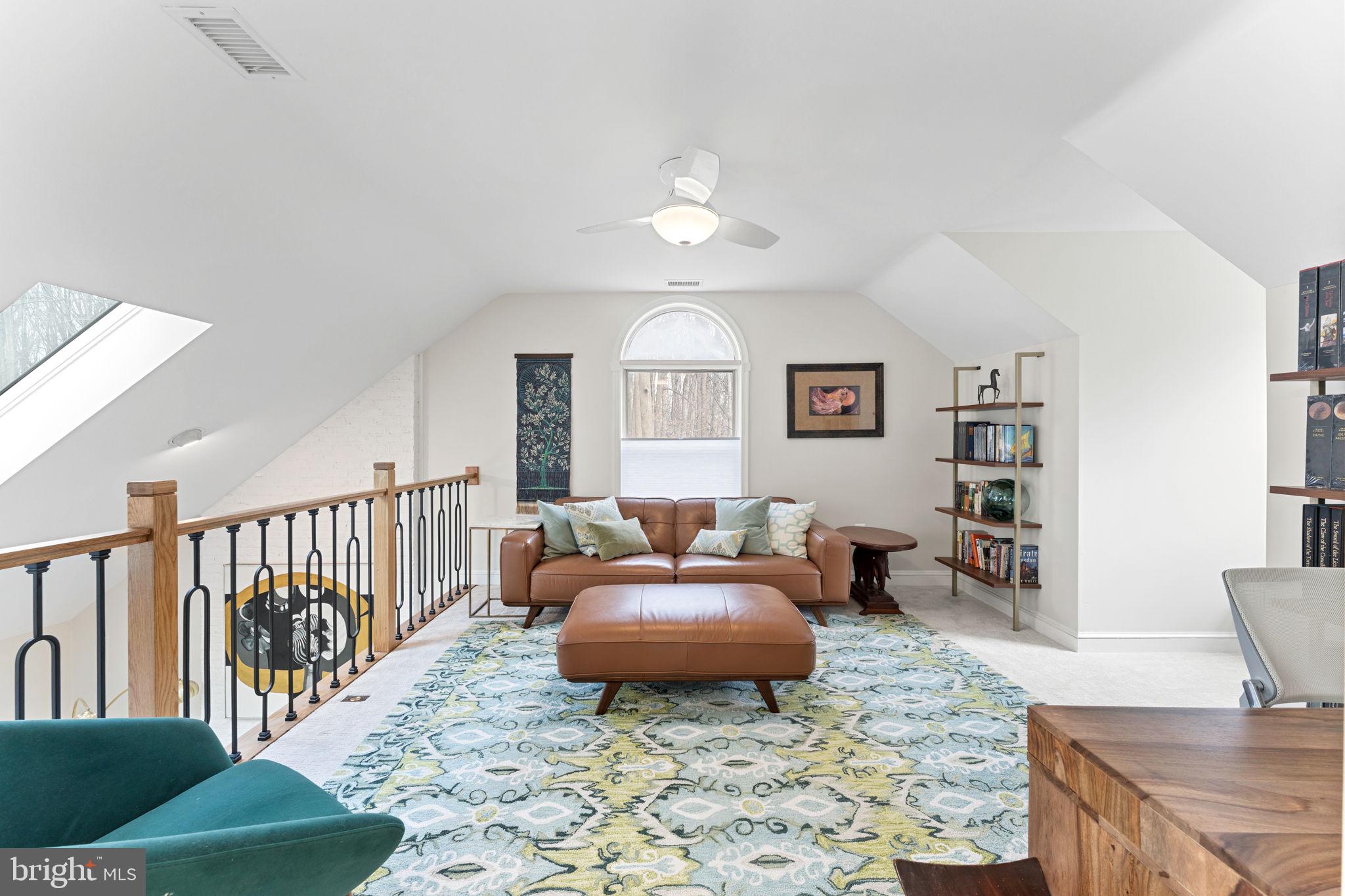 TEN PENNY WOODS - Residential