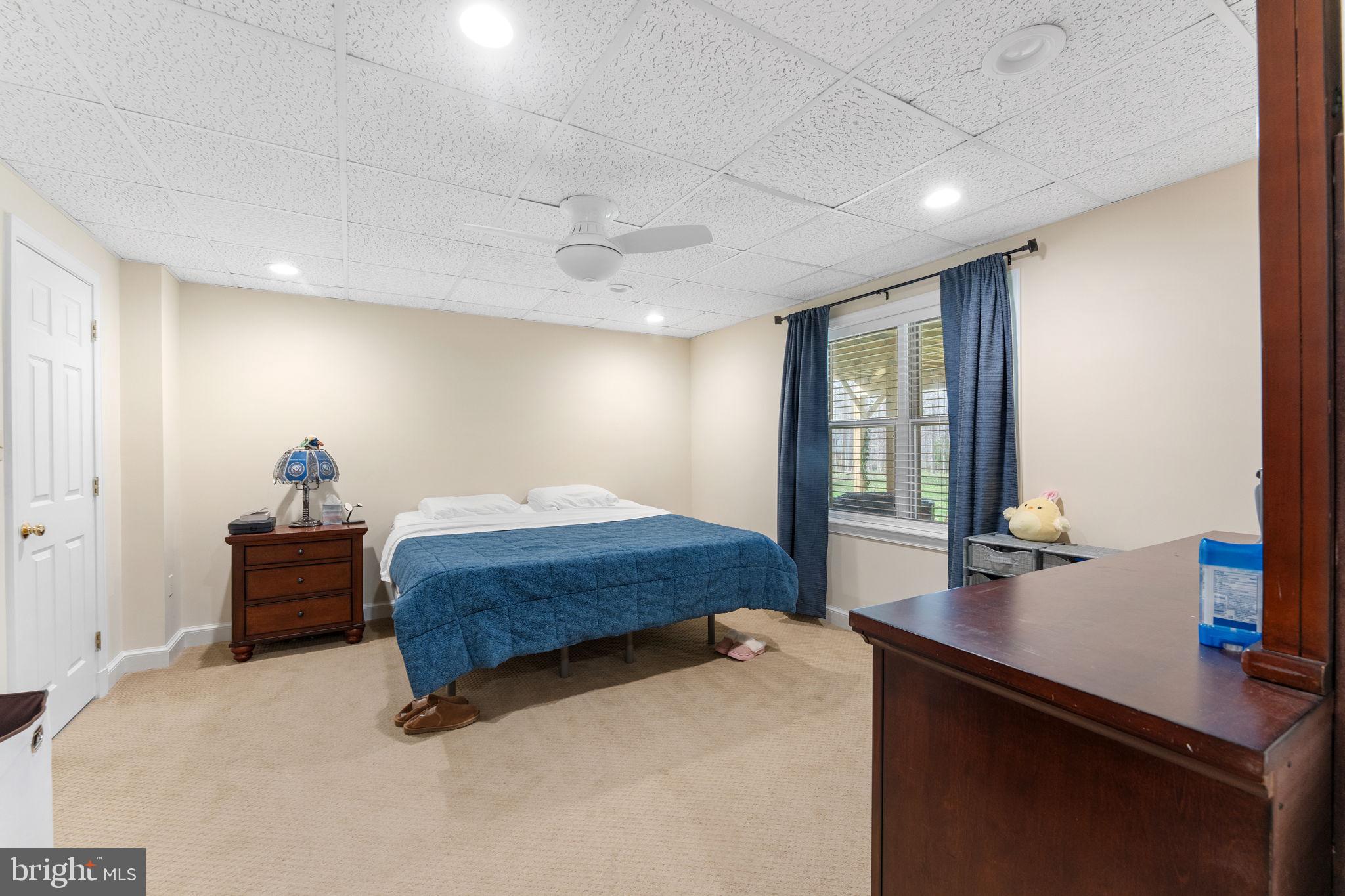 TEN PENNY WOODS - Residential