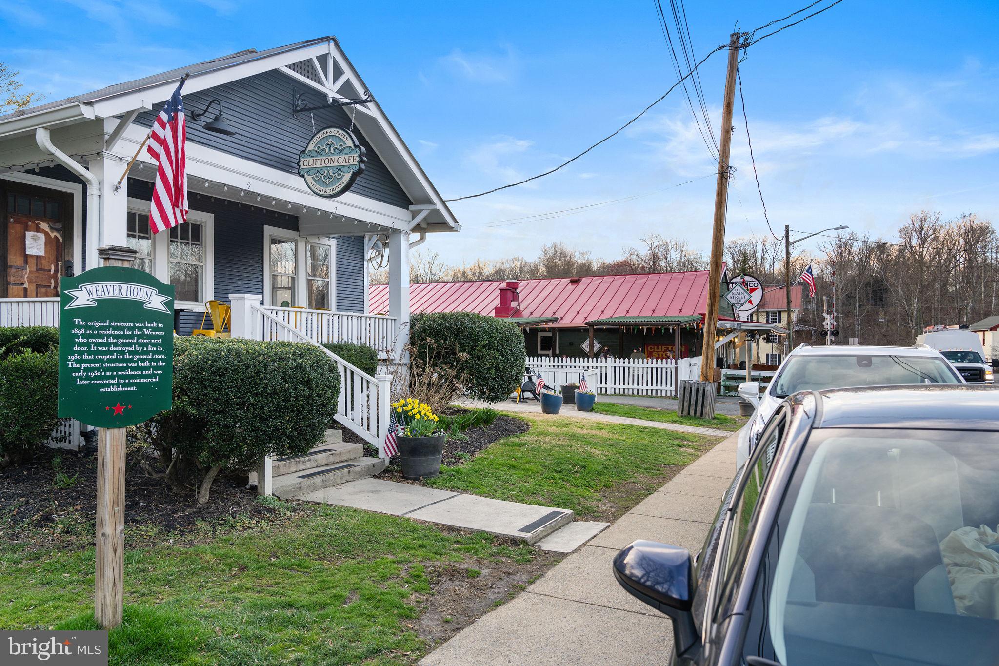 TEN PENNY WOODS - Residential