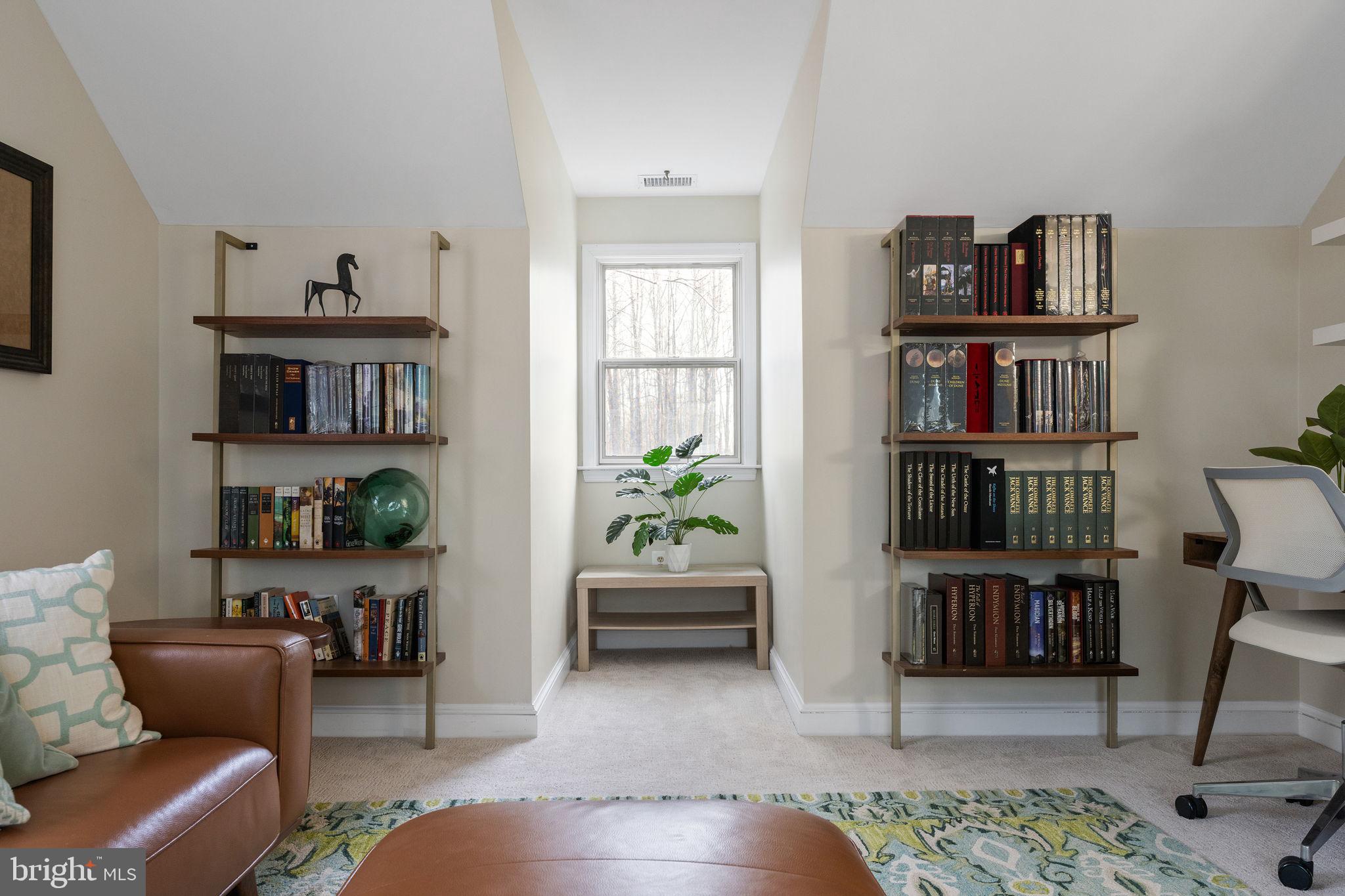 TEN PENNY WOODS - Residential