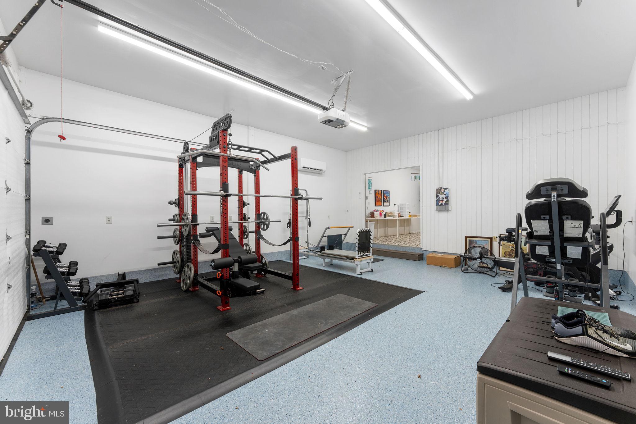 TEN PENNY WOODS - Residential