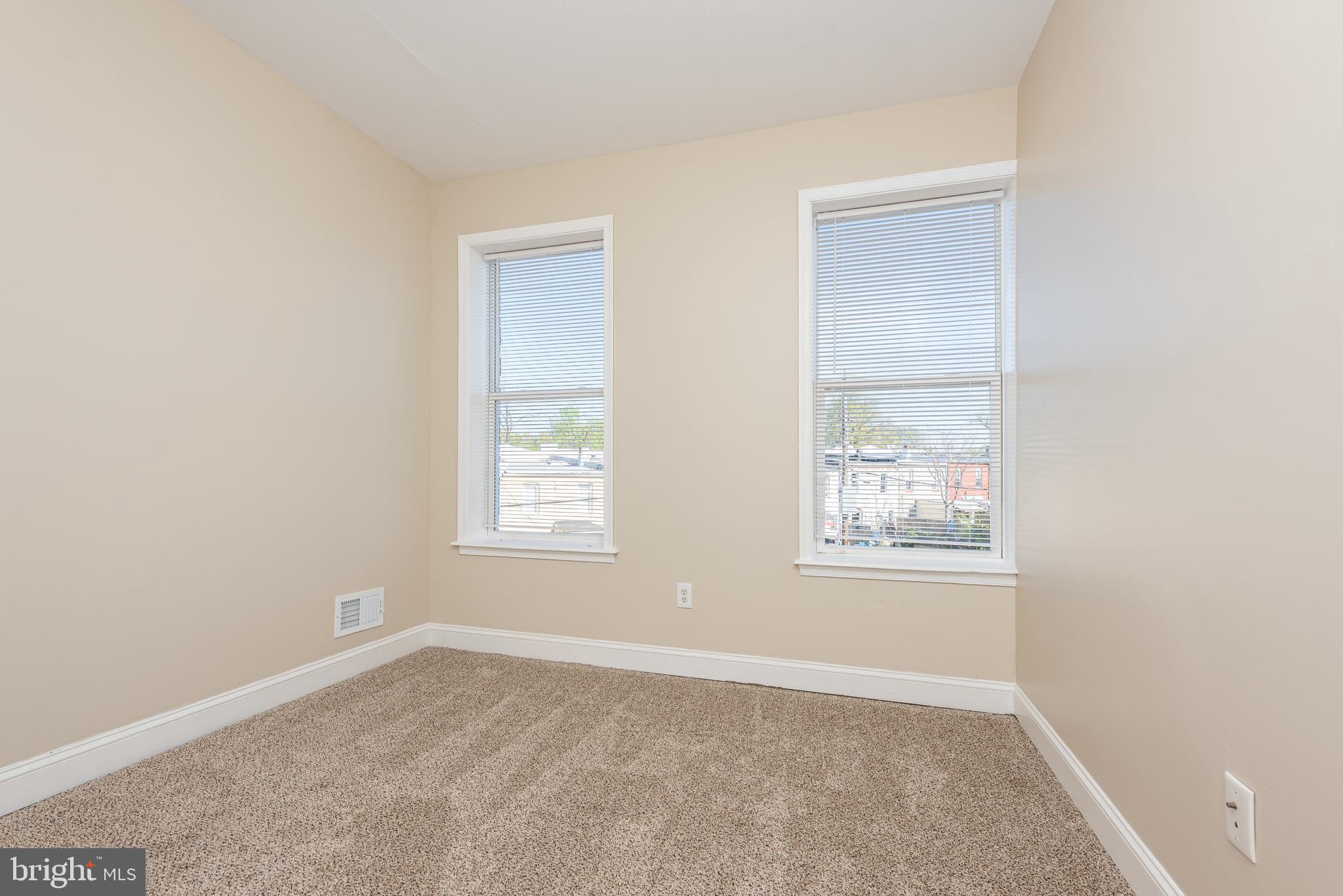 FOUR BY FOUR - Residential