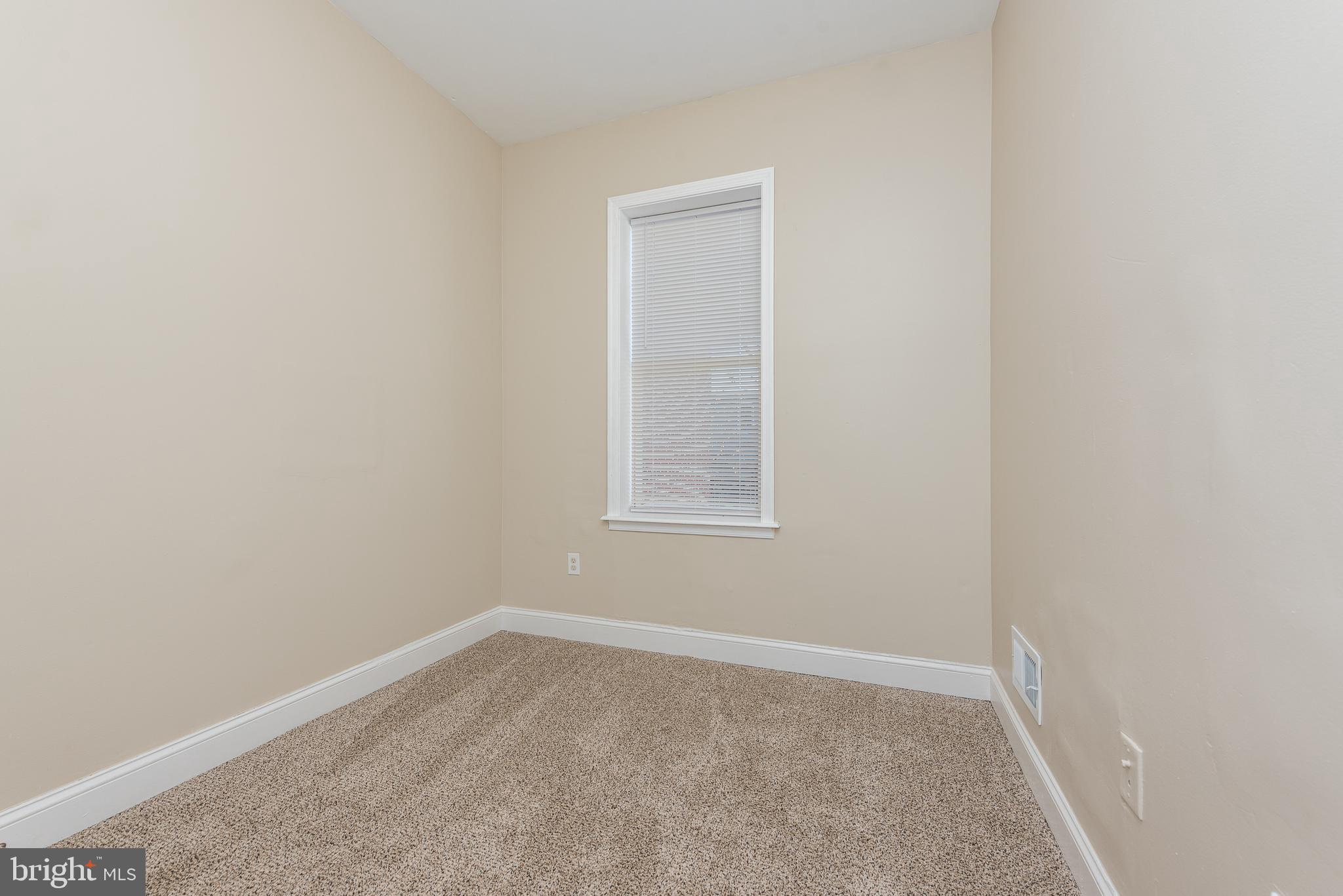 FOUR BY FOUR - Residential