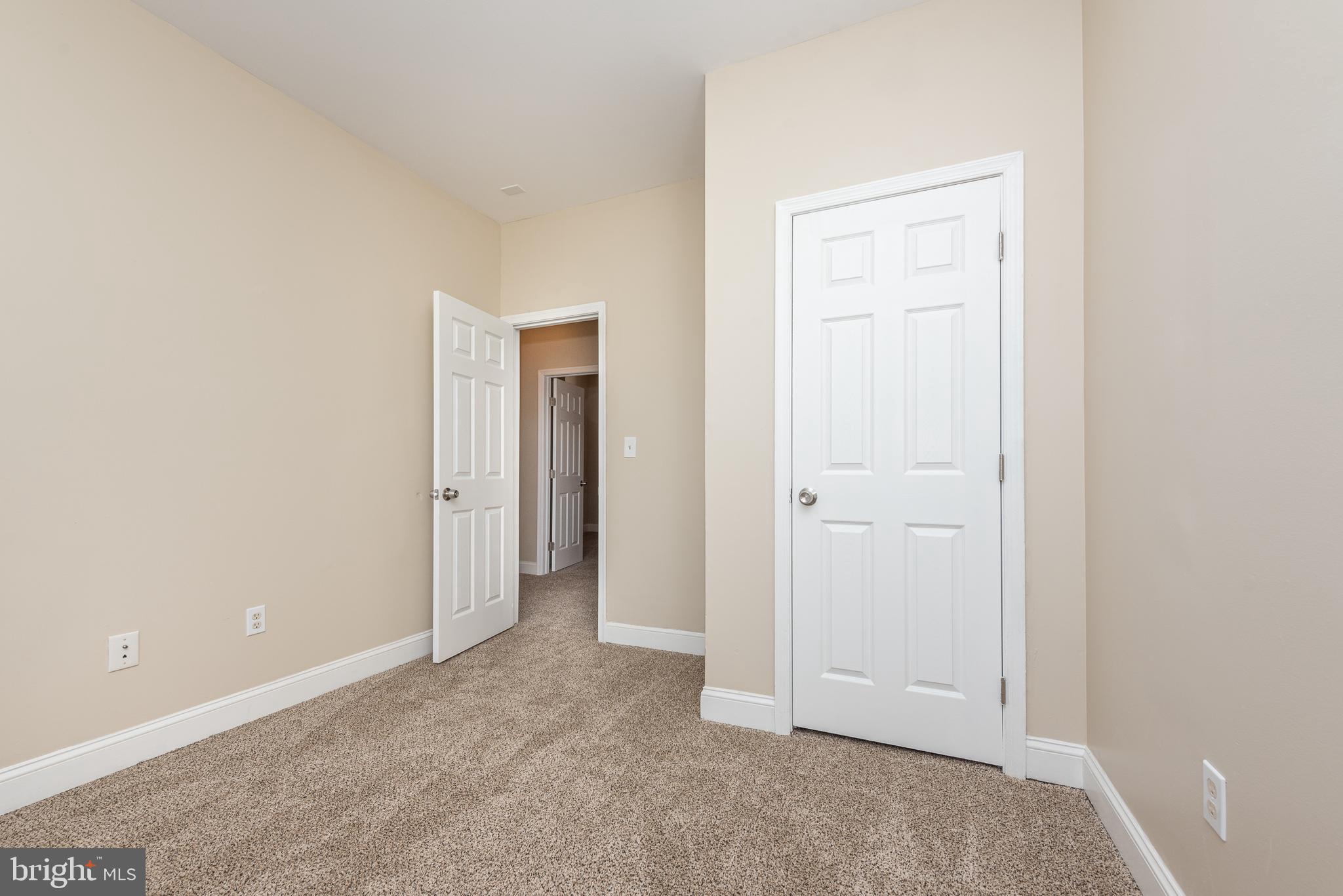 FOUR BY FOUR - Residential