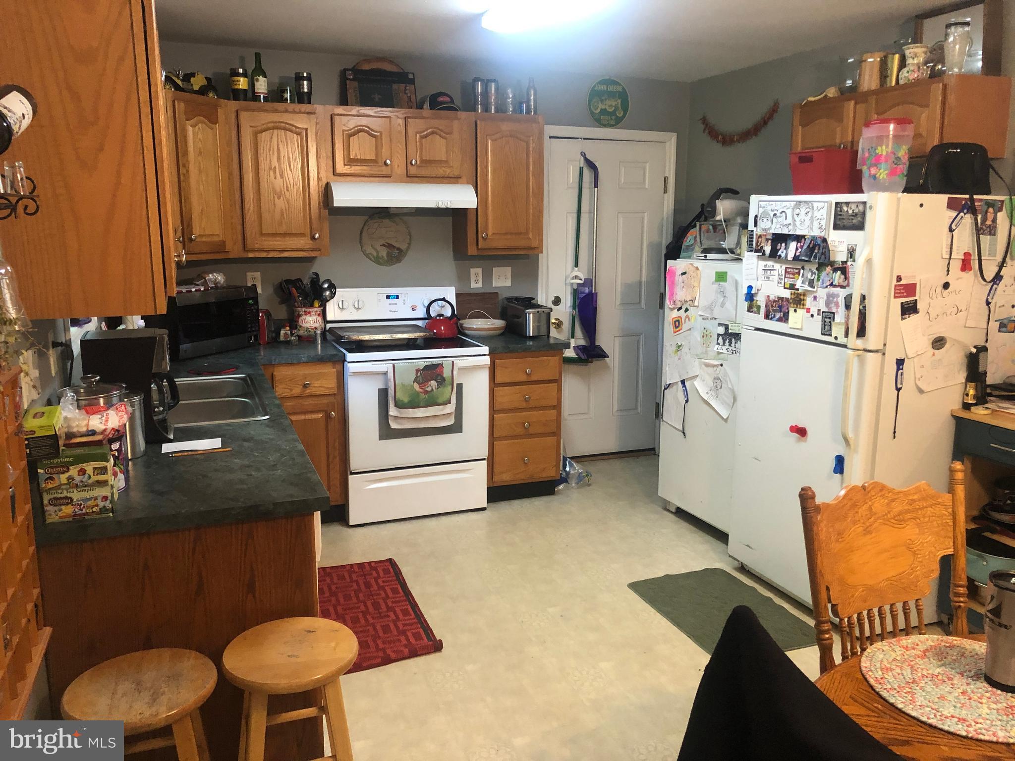 LAKE ANNA WOODS - Residential