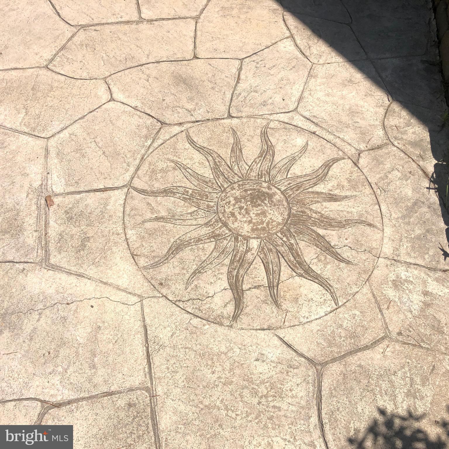 LAKE ANNA WOODS - Residential