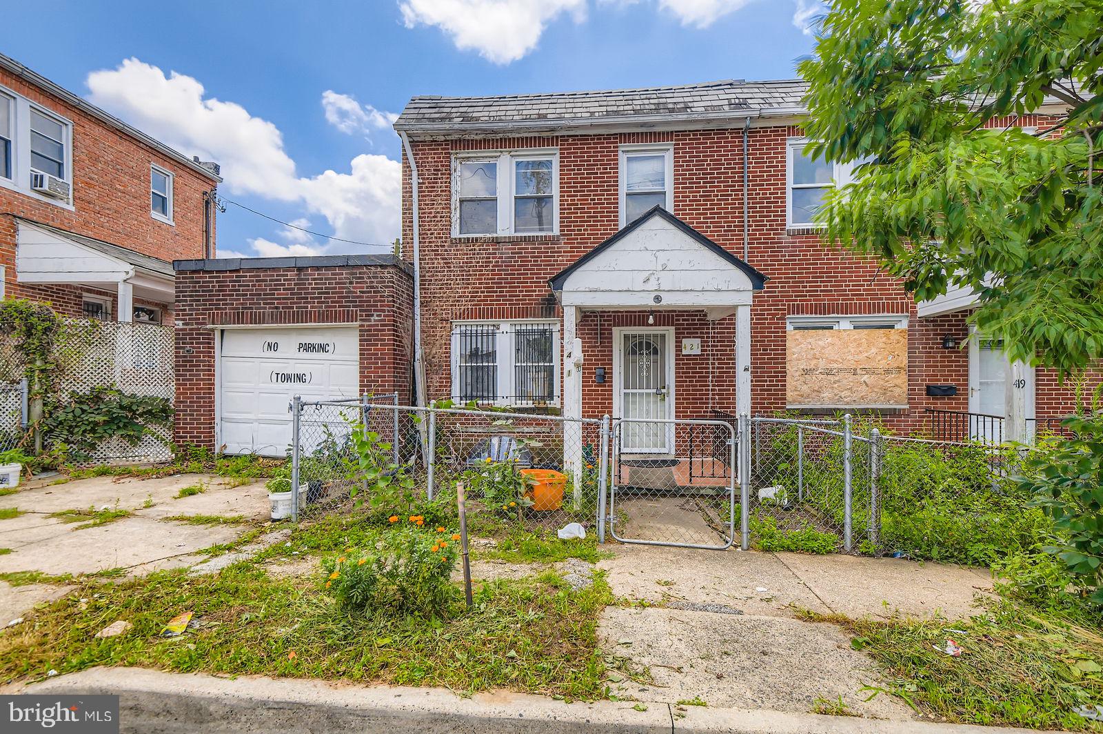 Welcome to 421 Venable Avenue—your opportunity to own a classic Baltimore townhome in the heart of Waverly, one of the city's most vibrant and historic neighborhoods.
This home has been lovingly maintained and is full of potential for a buyer who’s ready to add their personal touch. Whether you're a full-time investor, a first-time homeowner, a growing family, or someone who simply loves the charm of Baltimore row homes, this space offers a warm and inviting foundation for your next chapter.
The home is being sold as-is, but it’s in good condition. Please call if you have any questions.