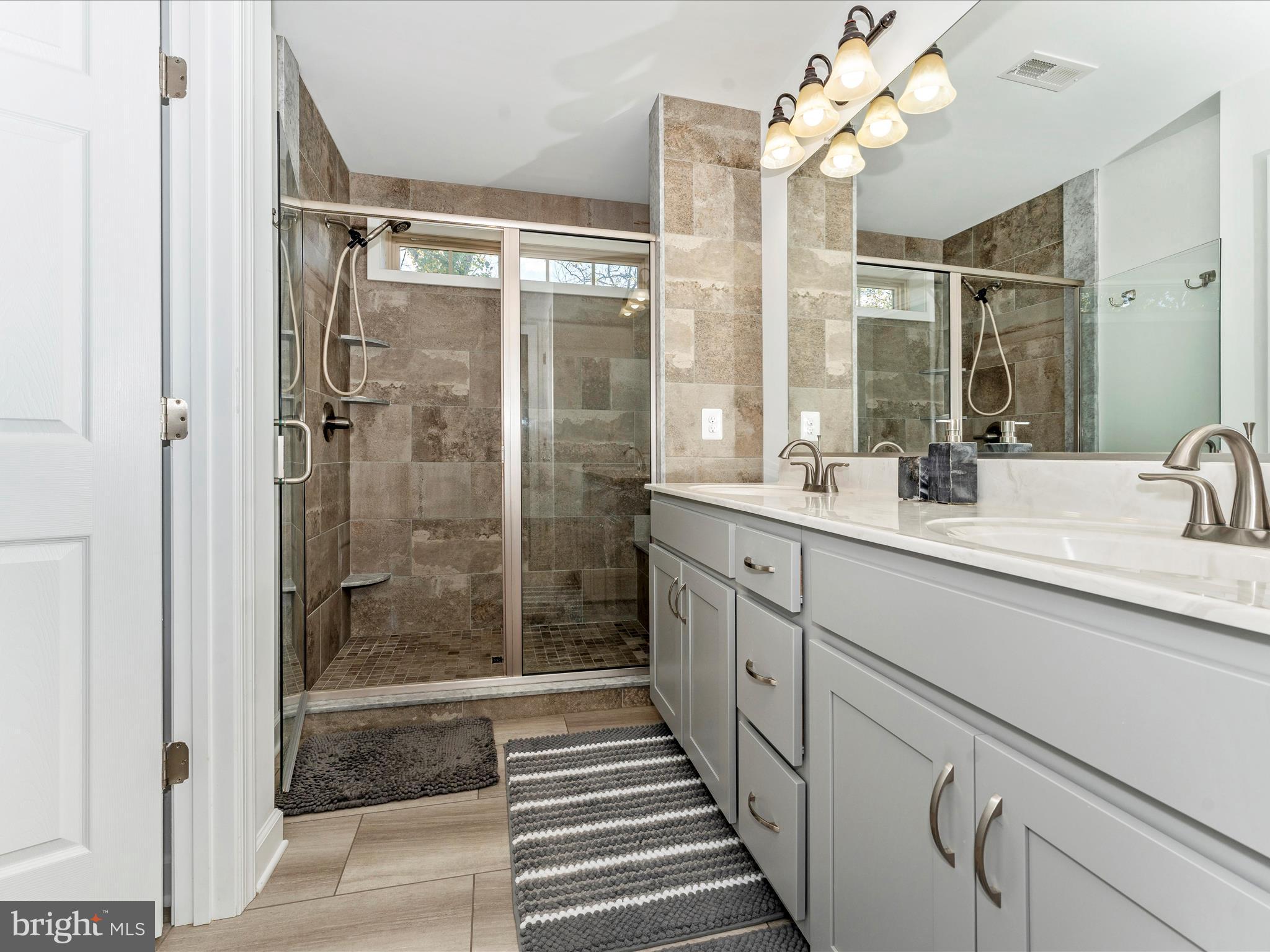 EAGLEHEAD PINEHURST - Residential