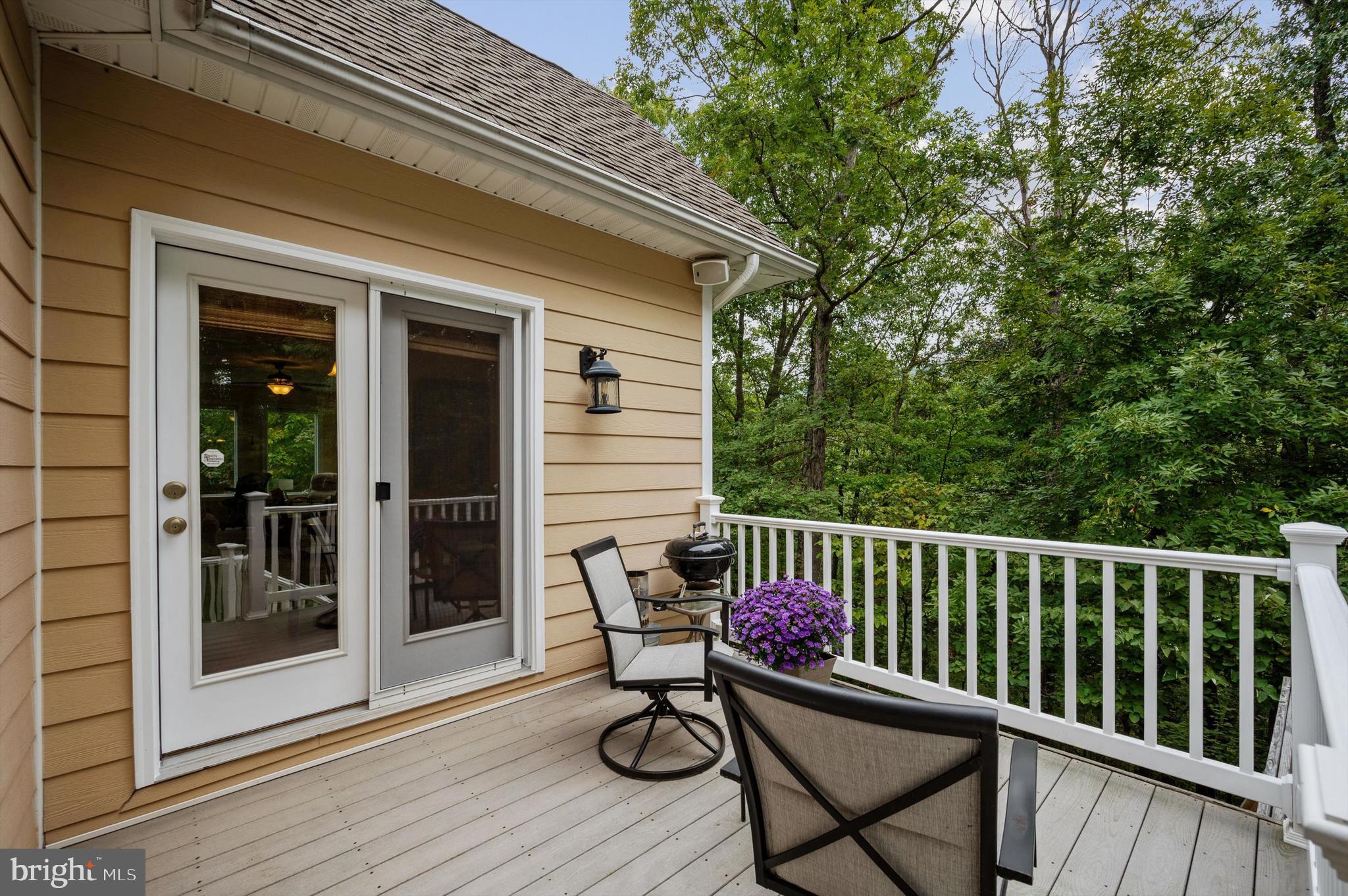 ROUND TOP ESTATES - Residential