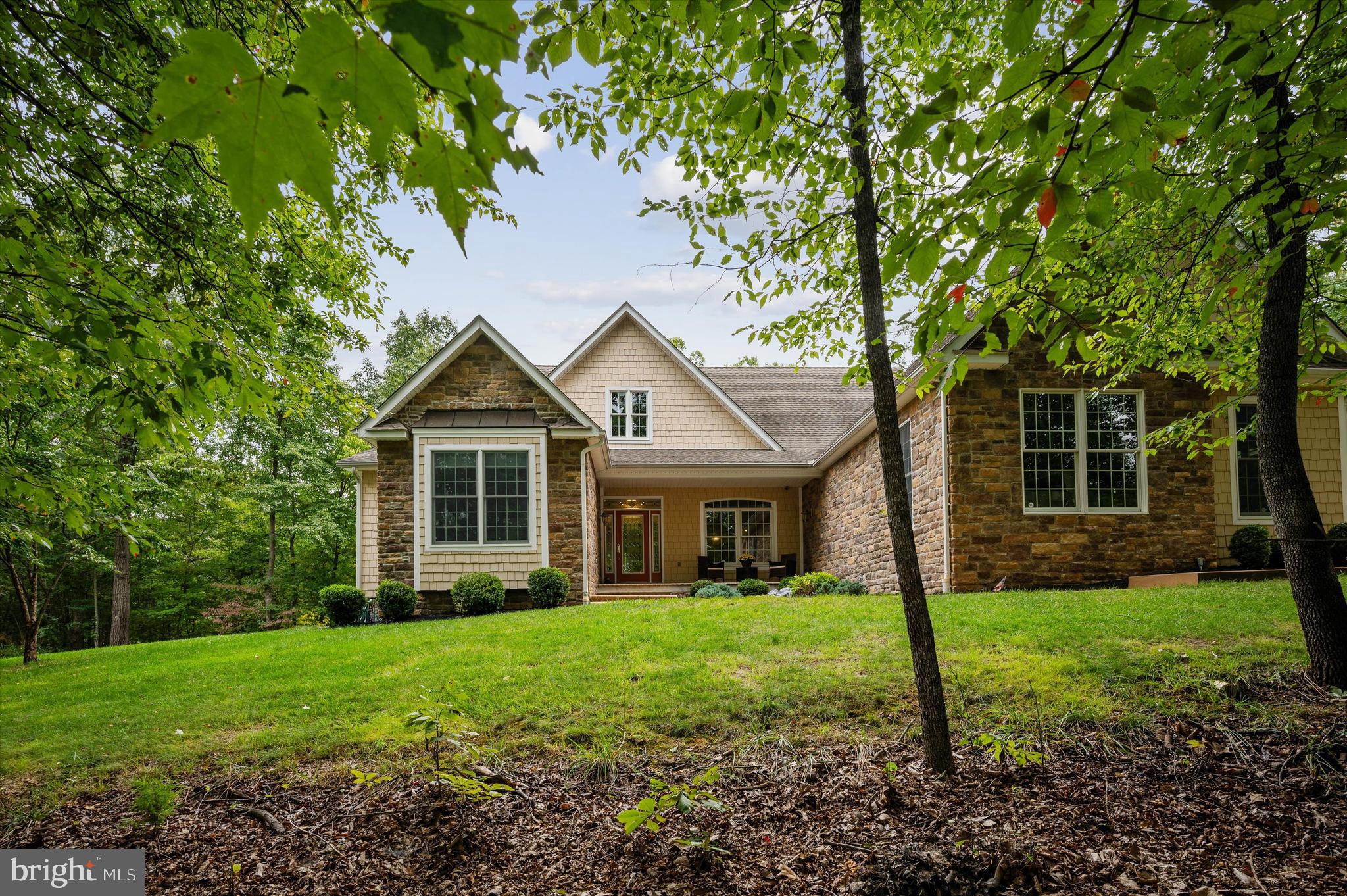 ROUND TOP ESTATES - Residential