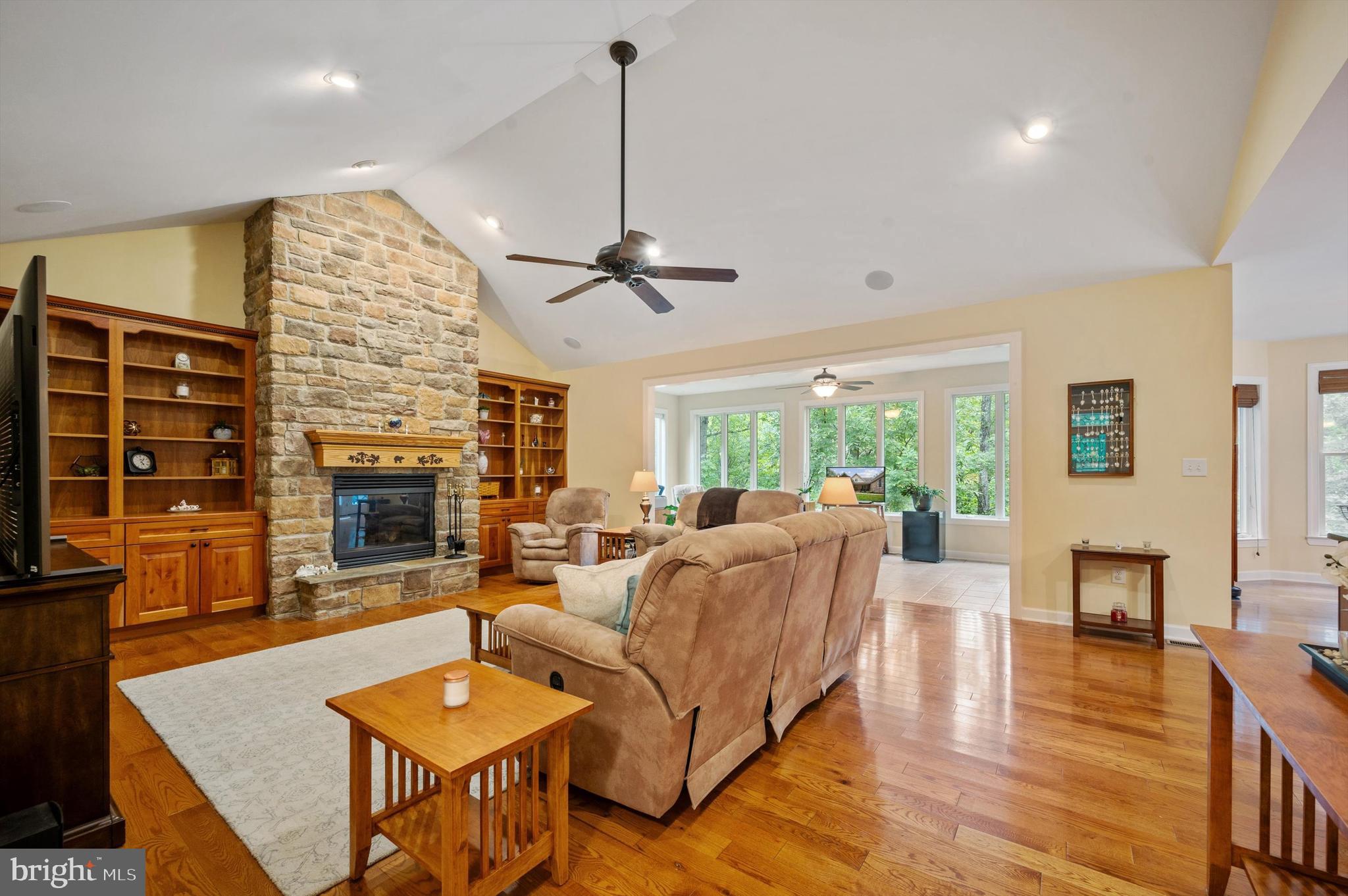 ROUND TOP ESTATES - Residential