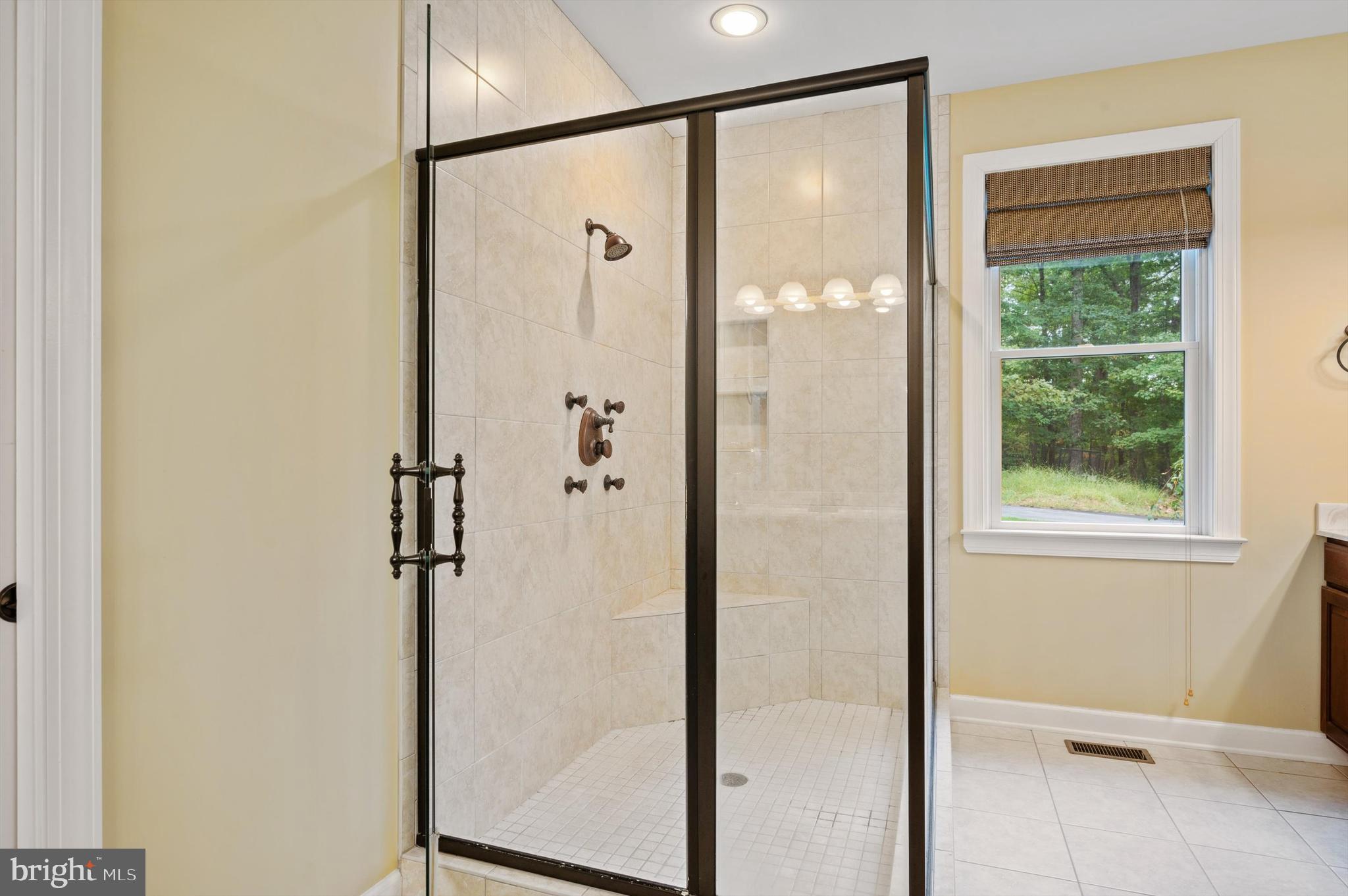 ROUND TOP ESTATES - Residential