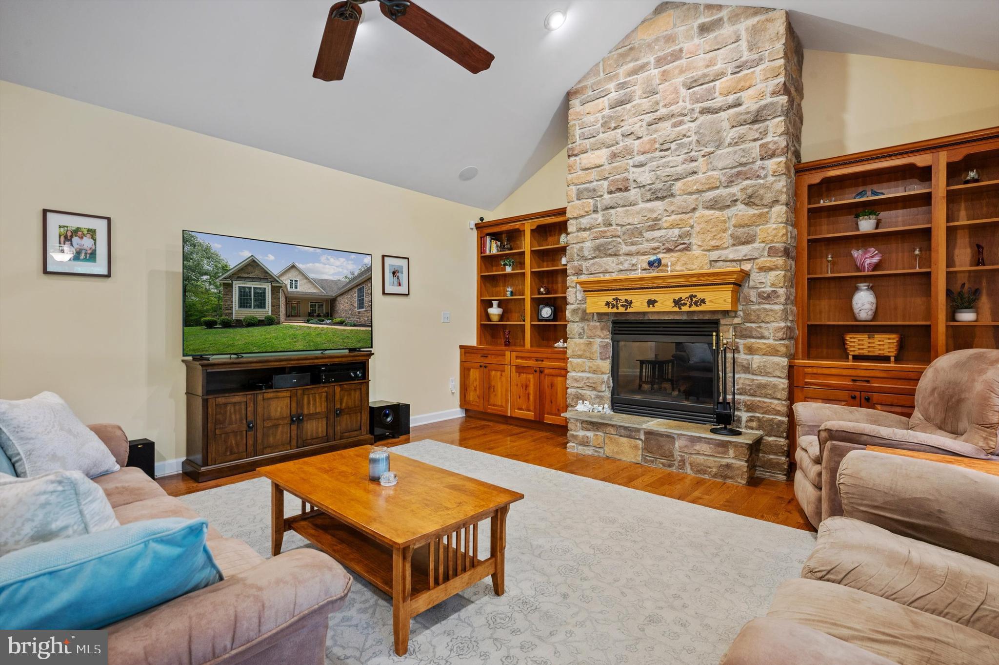 ROUND TOP ESTATES - Residential