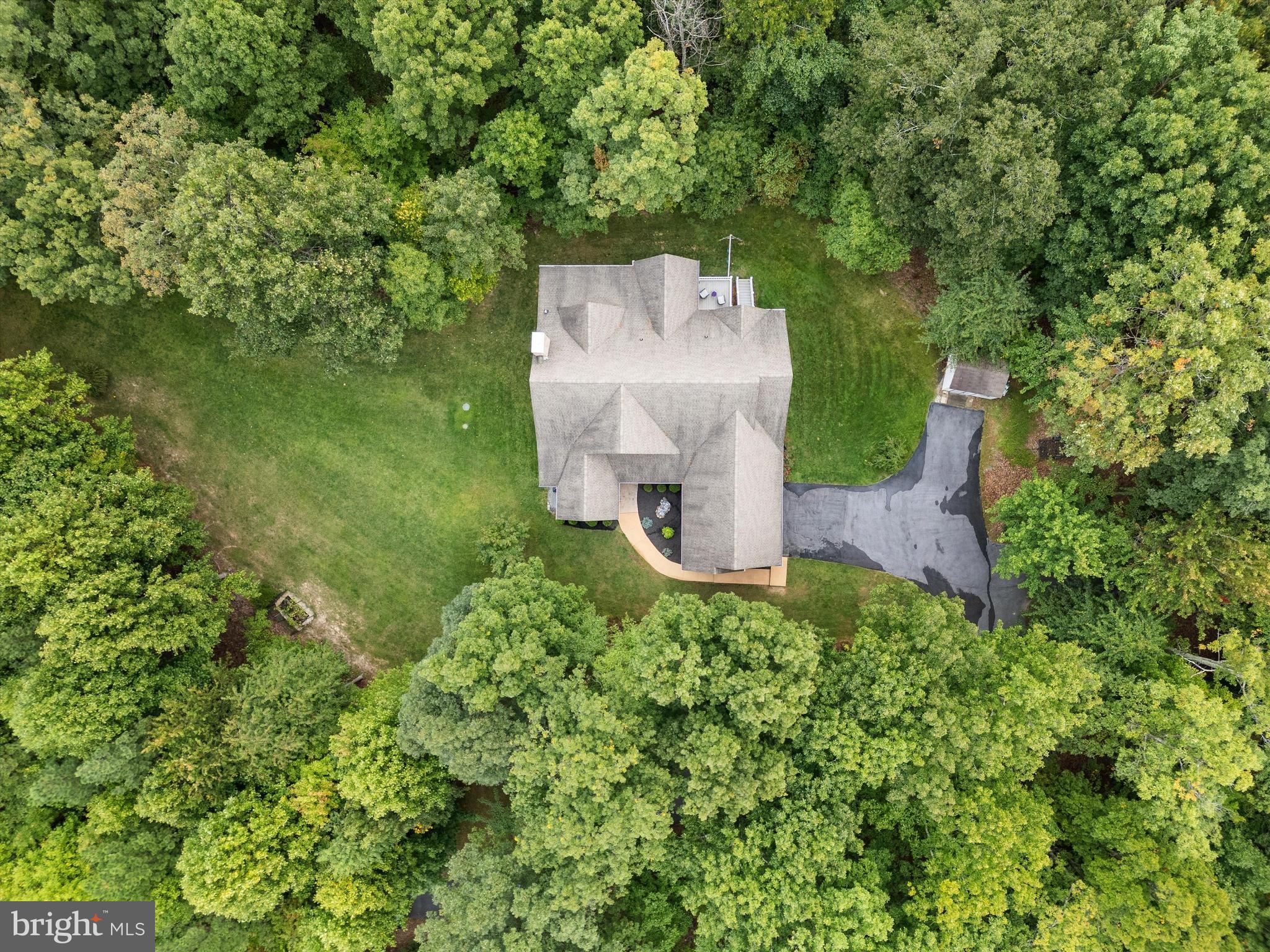 ROUND TOP ESTATES - Residential