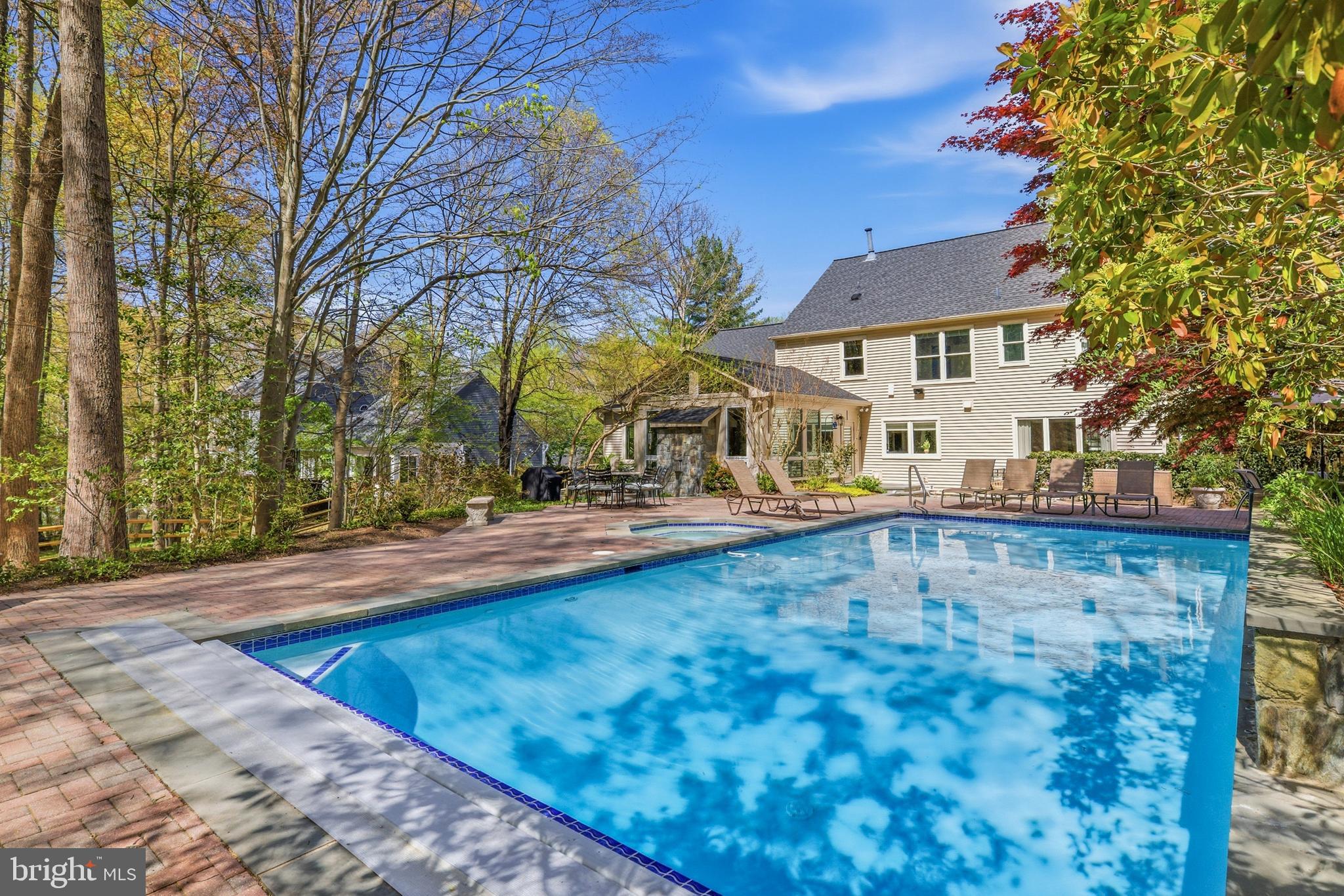 SOUTH RUN - Residential