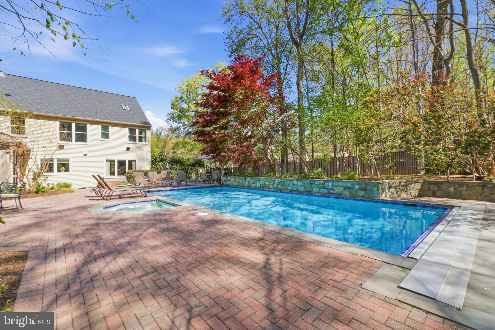 SOUTH RUN - Residential